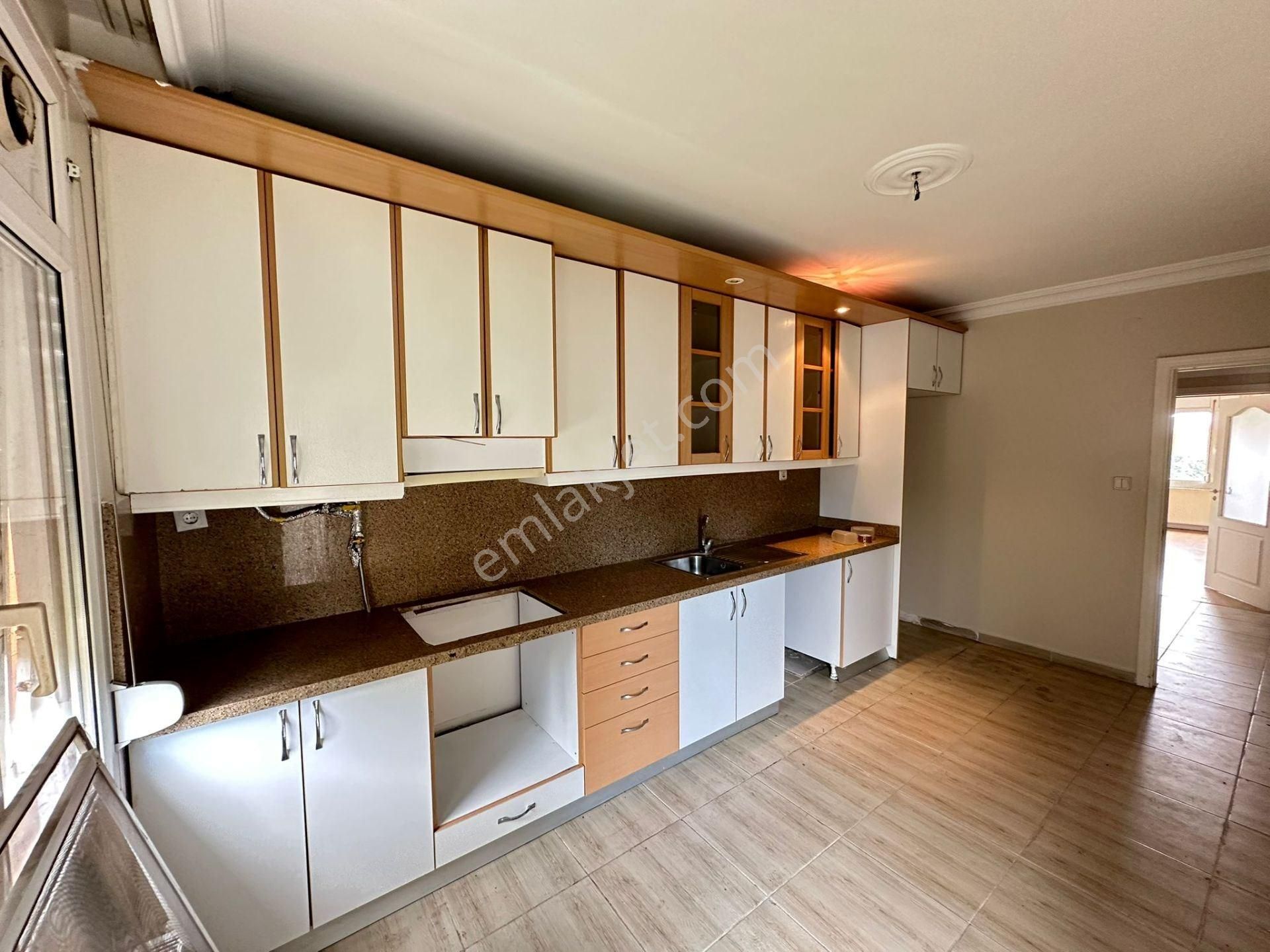 Beylikdüzü Yakuplu Marmara İhlas Marmara Evleri 1. Kısım Da Kısa Katlı D Bloklarda Kiralık Daire - Görsel 27