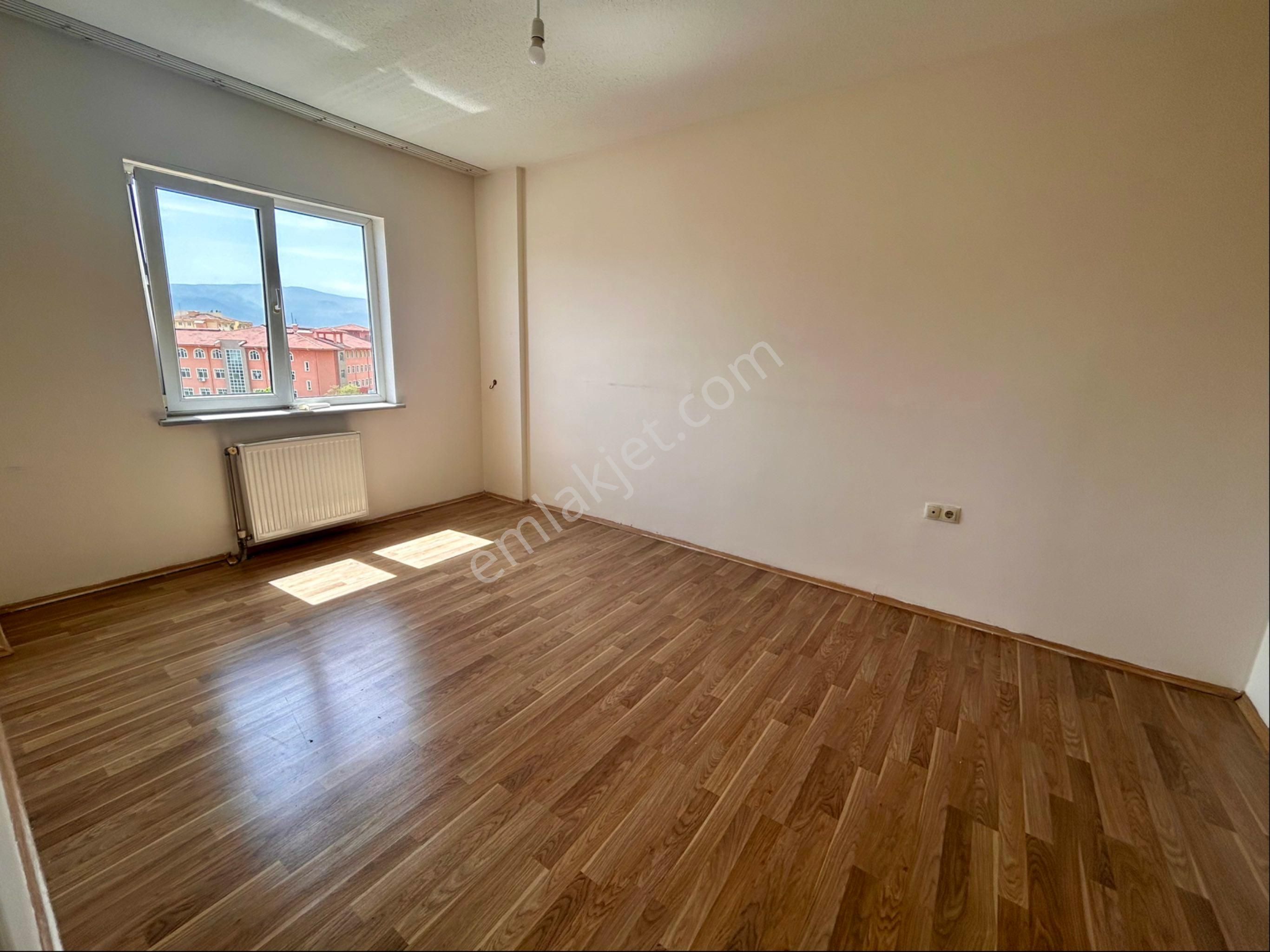 Pay Emlak'tan Satılık Dört Dörtlük En Güzel Konumda 3+1 Daire - Görsel 18