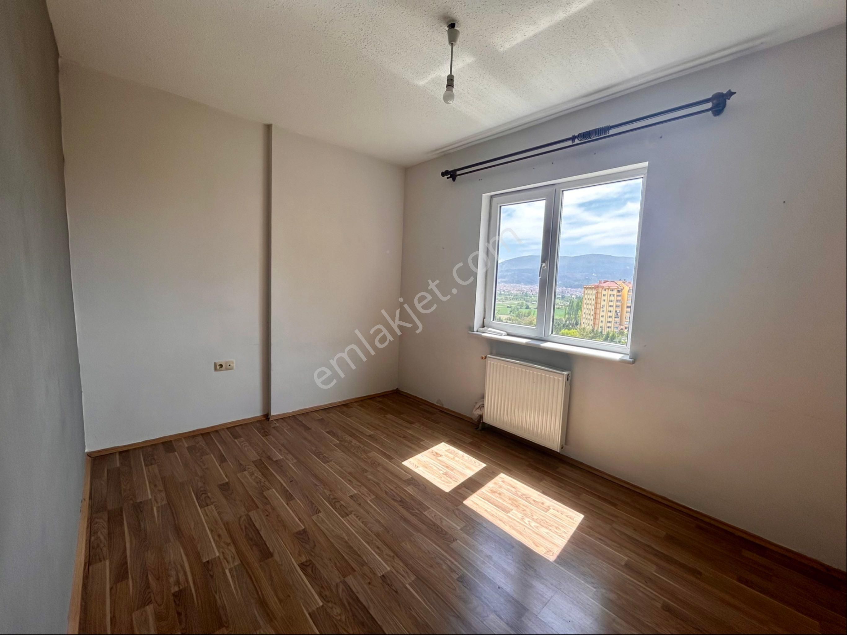 Pay Emlak'tan Satılık Dört Dörtlük En Güzel Konumda 3+1 Daire - Görsel 21