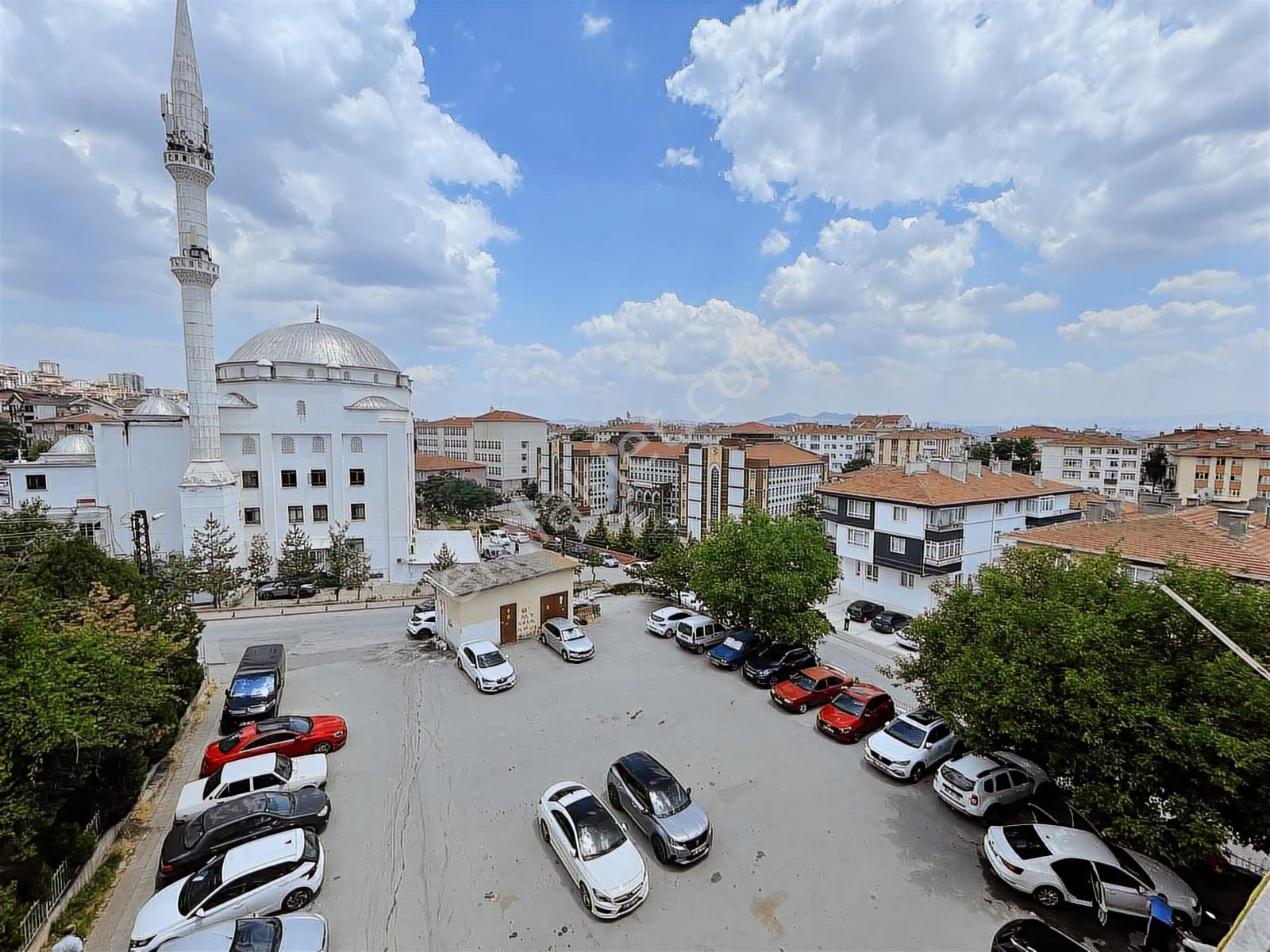 Etliğin En Gözde Yerinde Site İçinde Fırsat Kiralık Daire - Görsel 2