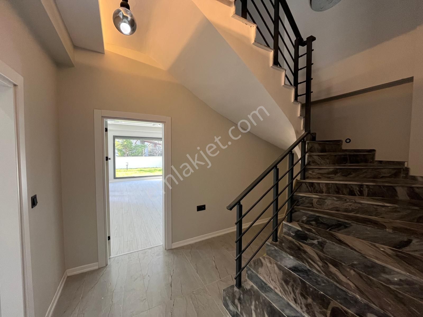 Parstan Kızılkeçilide Akıllı Sistem Havuzlu Lüks 4+1 Geniş Villa - Görsel 19