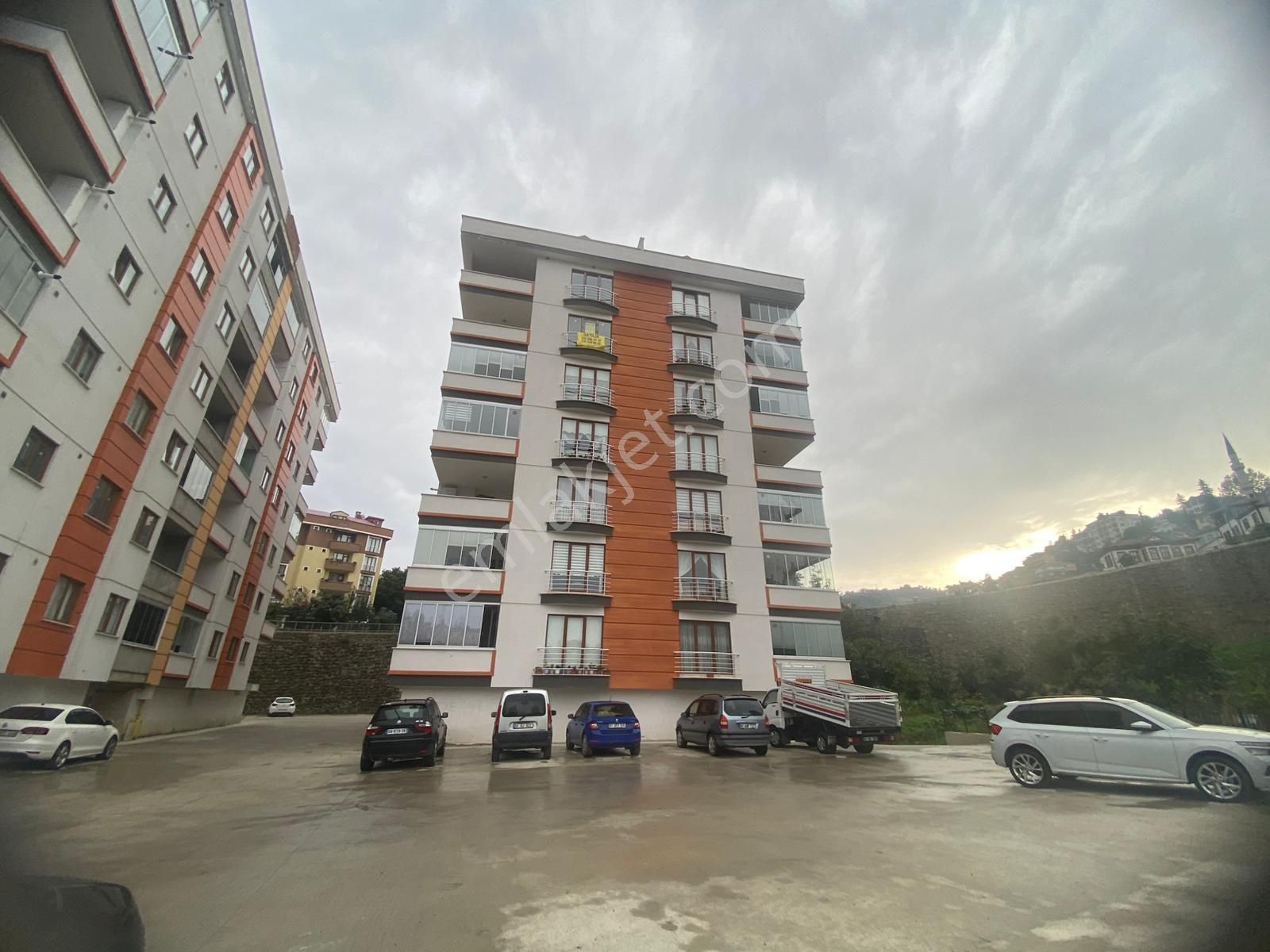 Akçaabat Durbinarmahallesinde Satılık Doğalgazlı Asansörlü Daire 6.kat Ful Deniz Manzarali - Görsel 6