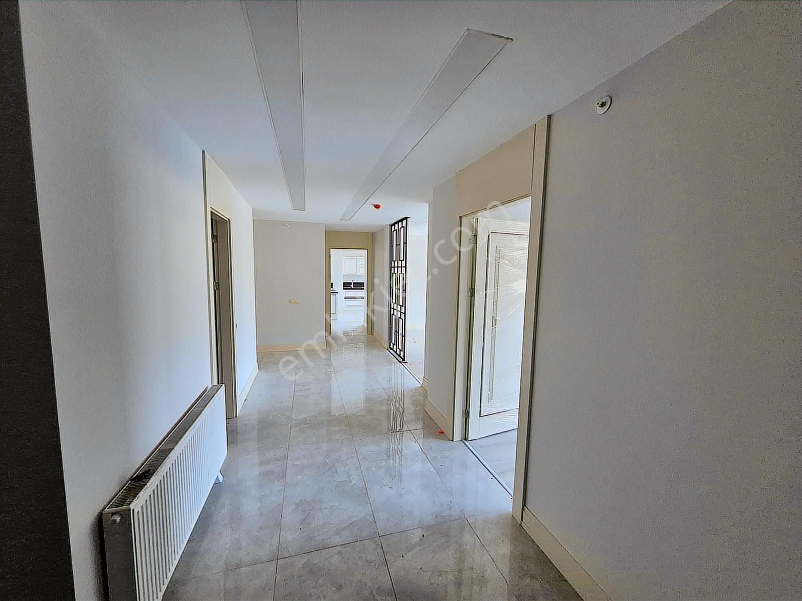 Ovacıkta Bulvar Yakını 225 M2 Satılık 5+1 Daire - Görsel 21