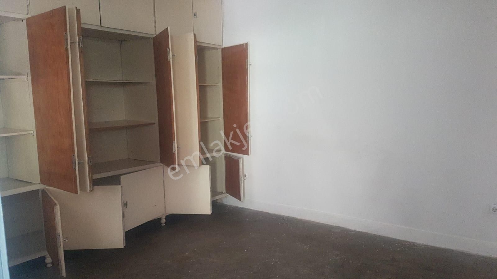 Sahibinden Kiralık. Karşıyaka Karakolu Ana Cadde Üzerinde Müstakil - Görsel 7