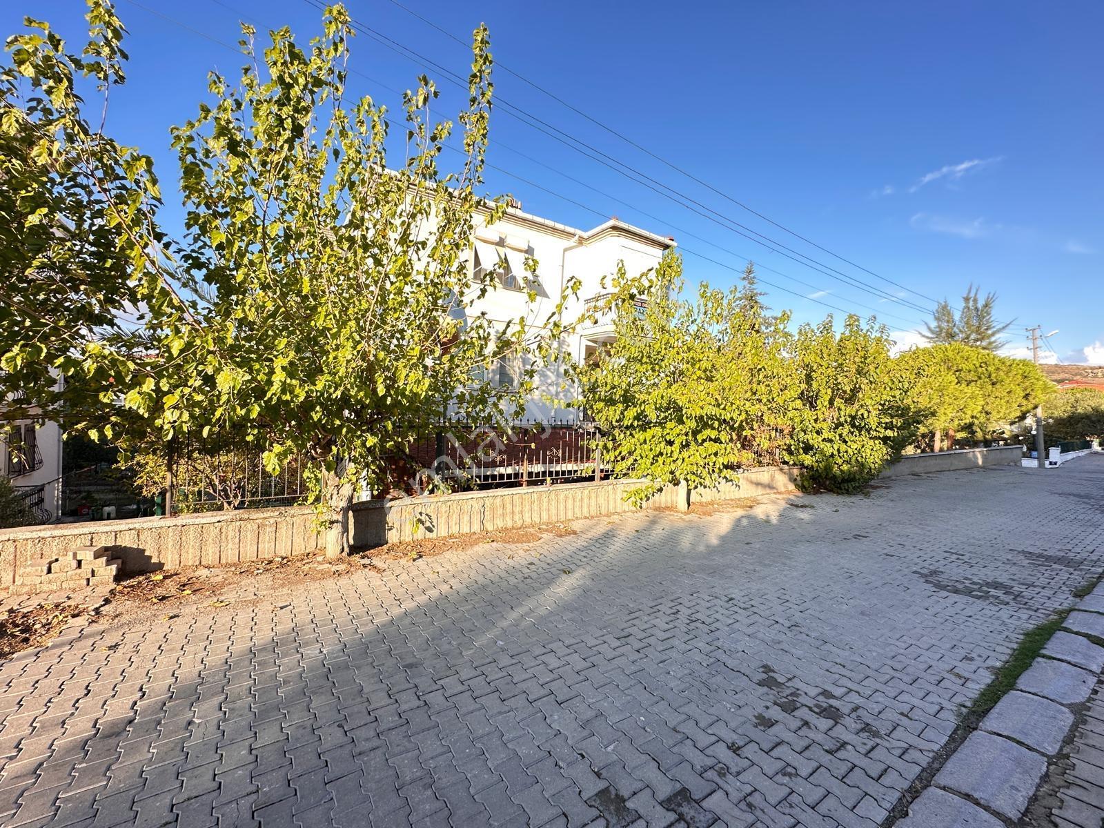 Eski Foçada Satılık Ara Kat Daire - Görsel 7