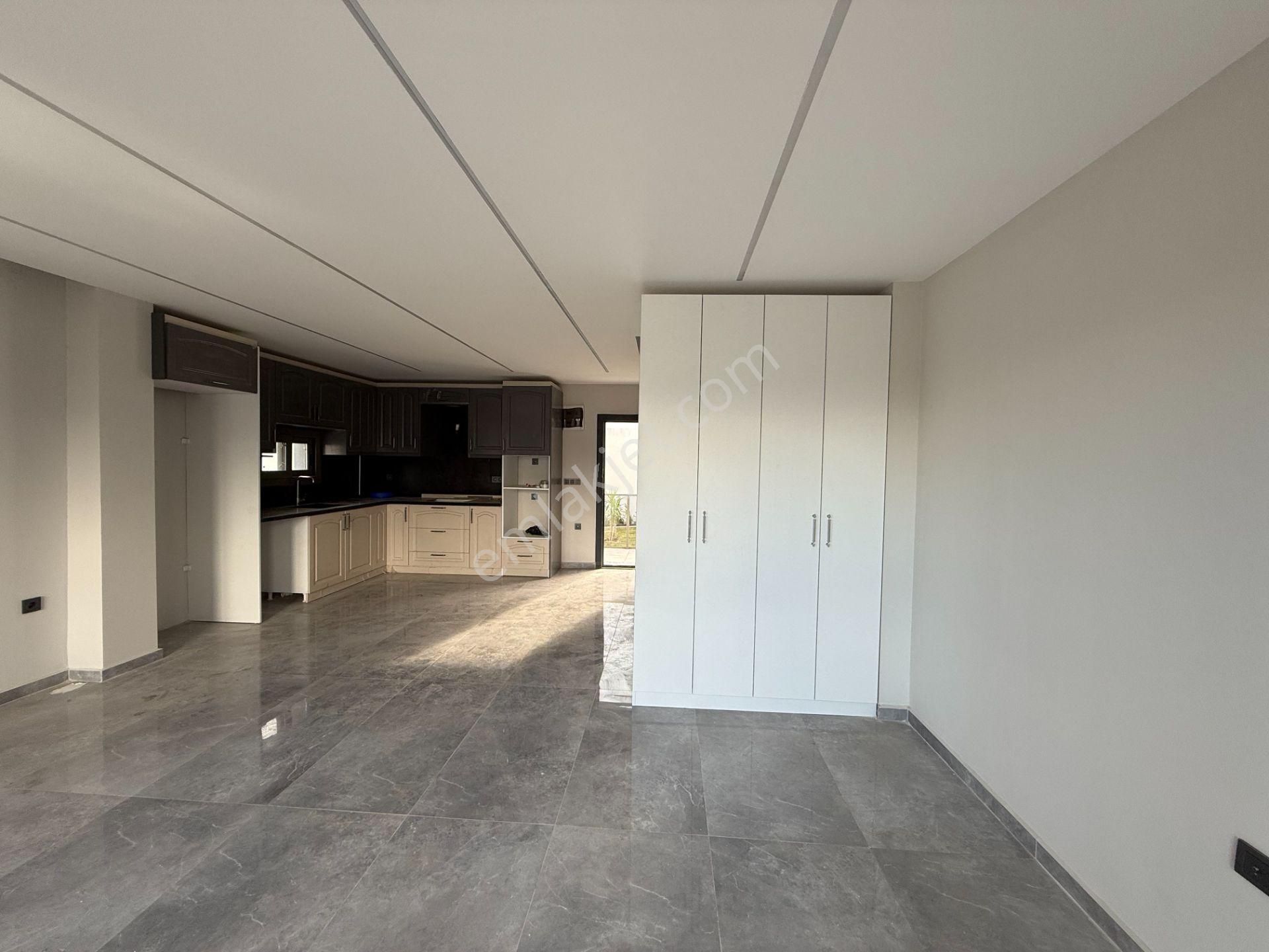 Seferihisar Akarca’da Denize Yürüme Mesafesinde Bahçeli Villa - Görsel 6