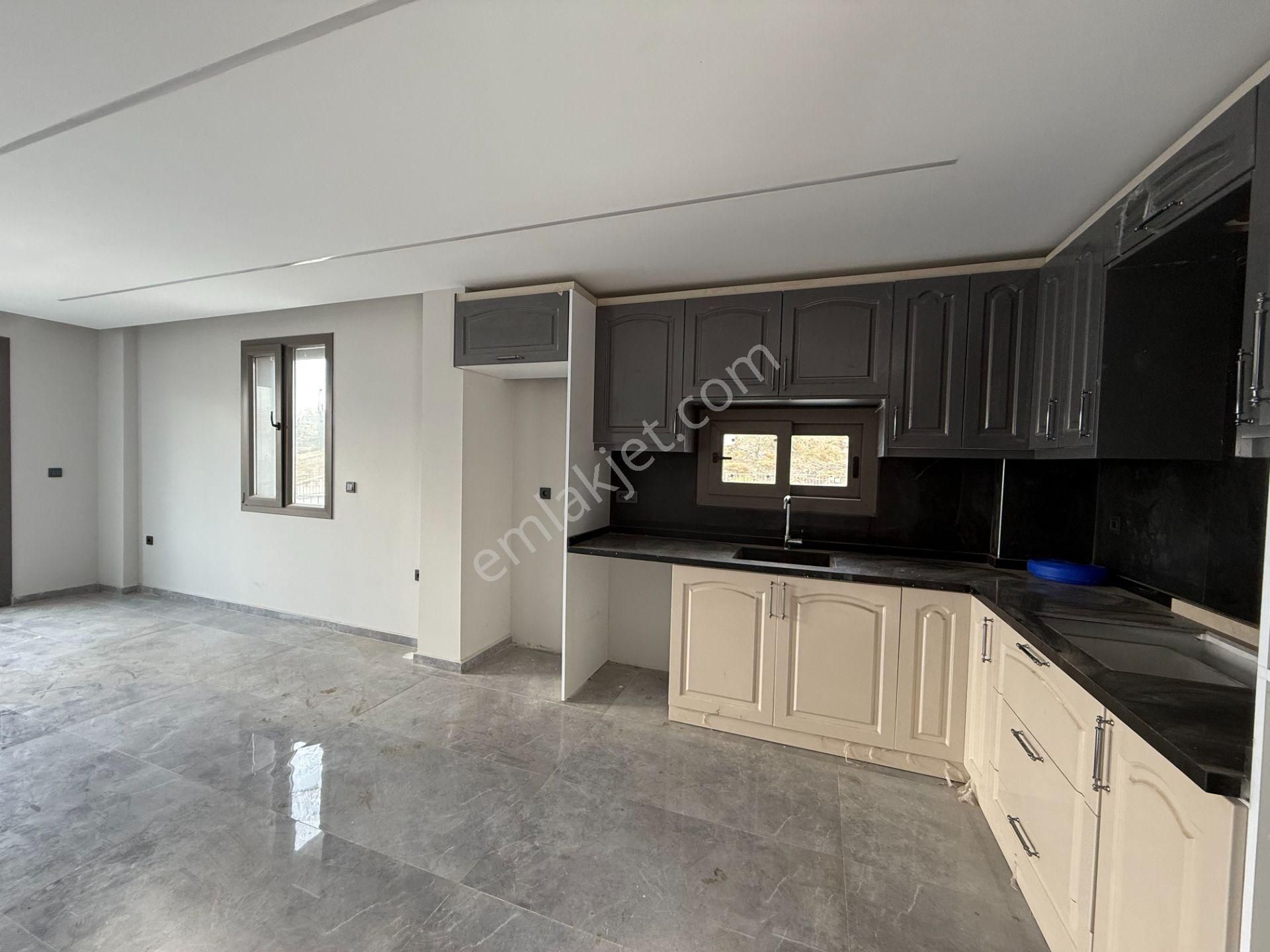 Seferihisar Akarca’da Denize Yürüme Mesafesinde Bahçeli Villa - Görsel 9