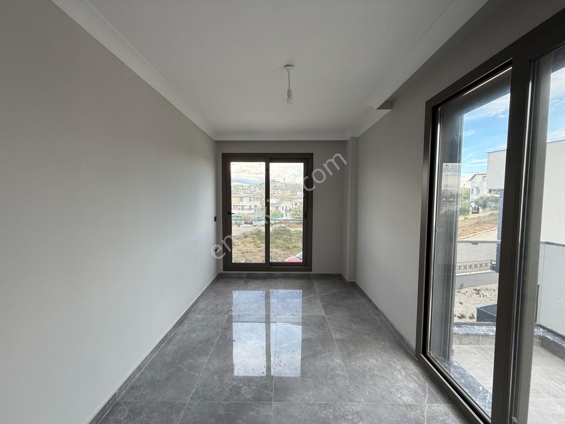 Seferihisar Akarca’da Denize Yürüme Mesafesinde Bahçeli Villa - Görsel 16