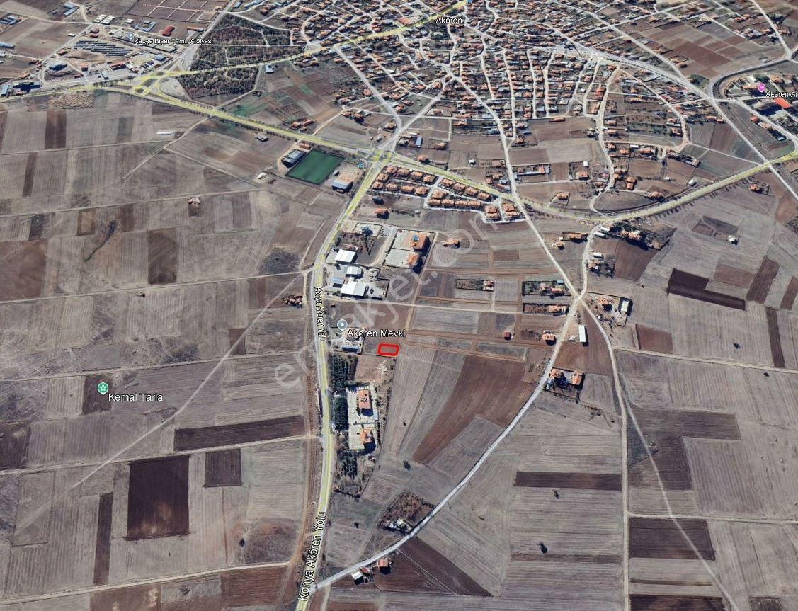 Akörenin Girişinde Villa Arsası