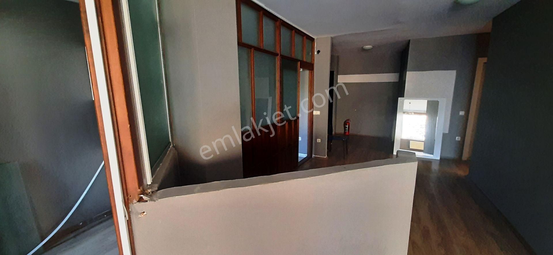 Mecidiyeköy Merkezde Çelik İşmerkezinde Kiralık Ofis 3+1 145 M2 - Görsel 9