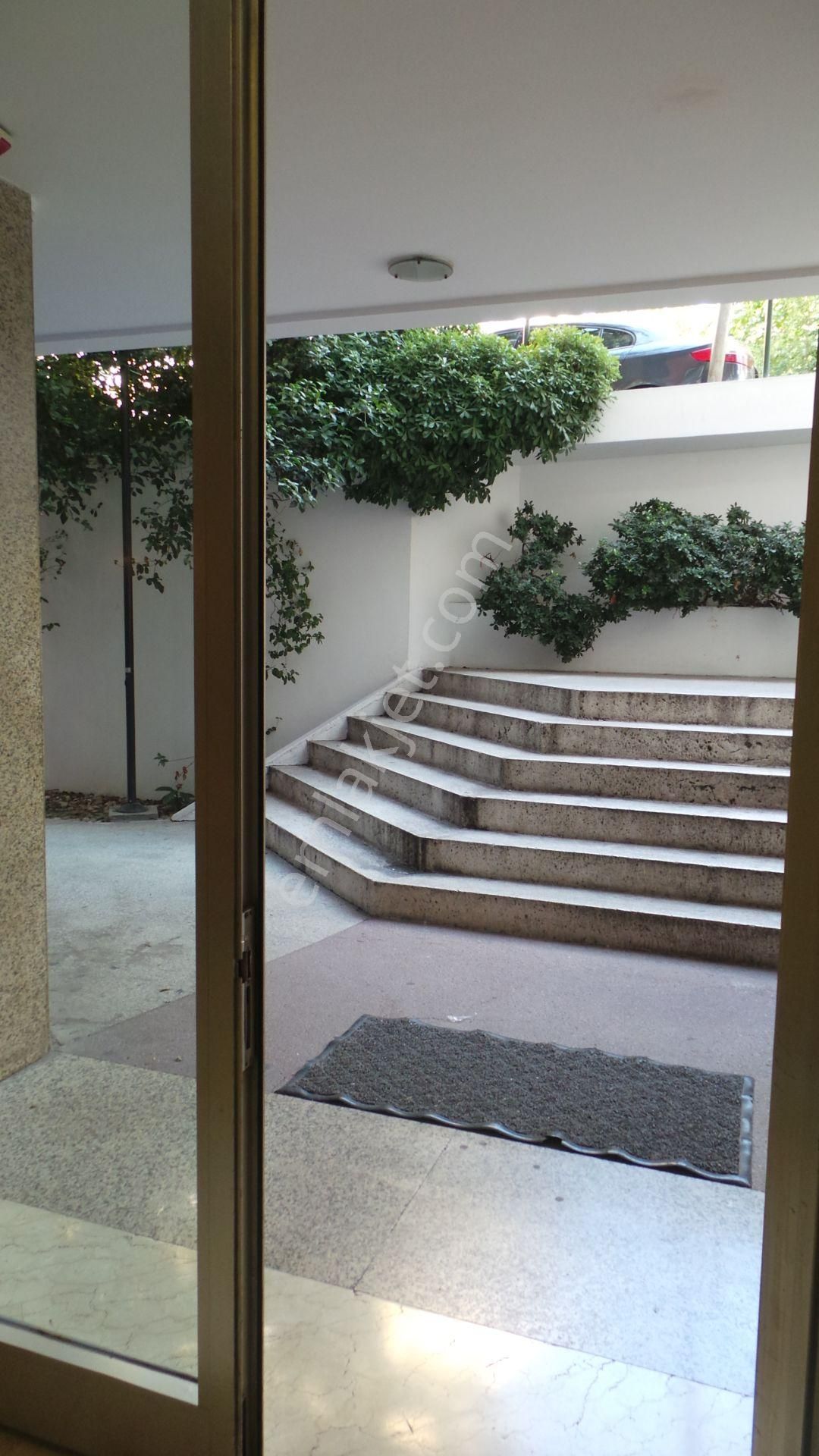 Mecidiyeköy Merkezde Çelik İşmerkezinde Kiralık Ofis 3+1 145 M2 - Görsel 27