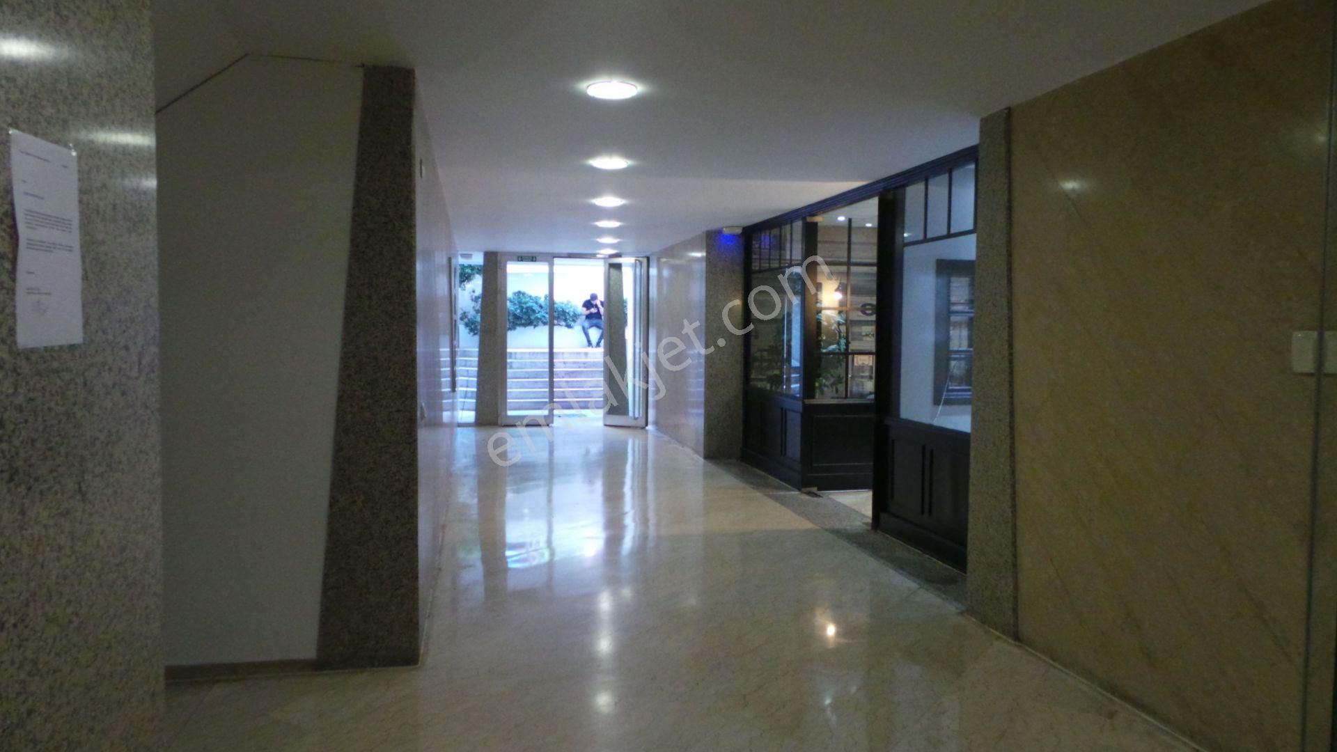 Mecidiyeköy Merkezde Çelik İşmerkezinde Kiralık Ofis 3+1 145 M2 - Görsel 29