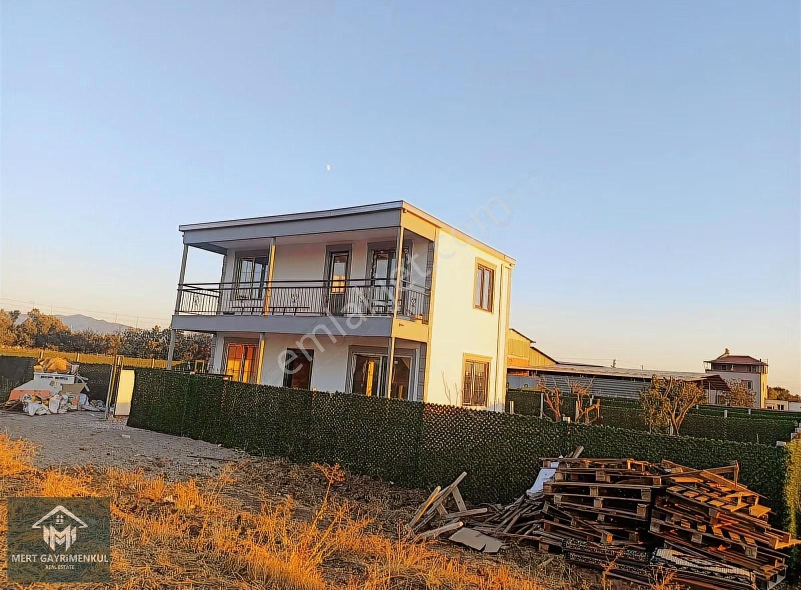 Menemen Hatundere'de Foça Asfaltına Yakın Satılık Müstakil Ev - Görsel 7