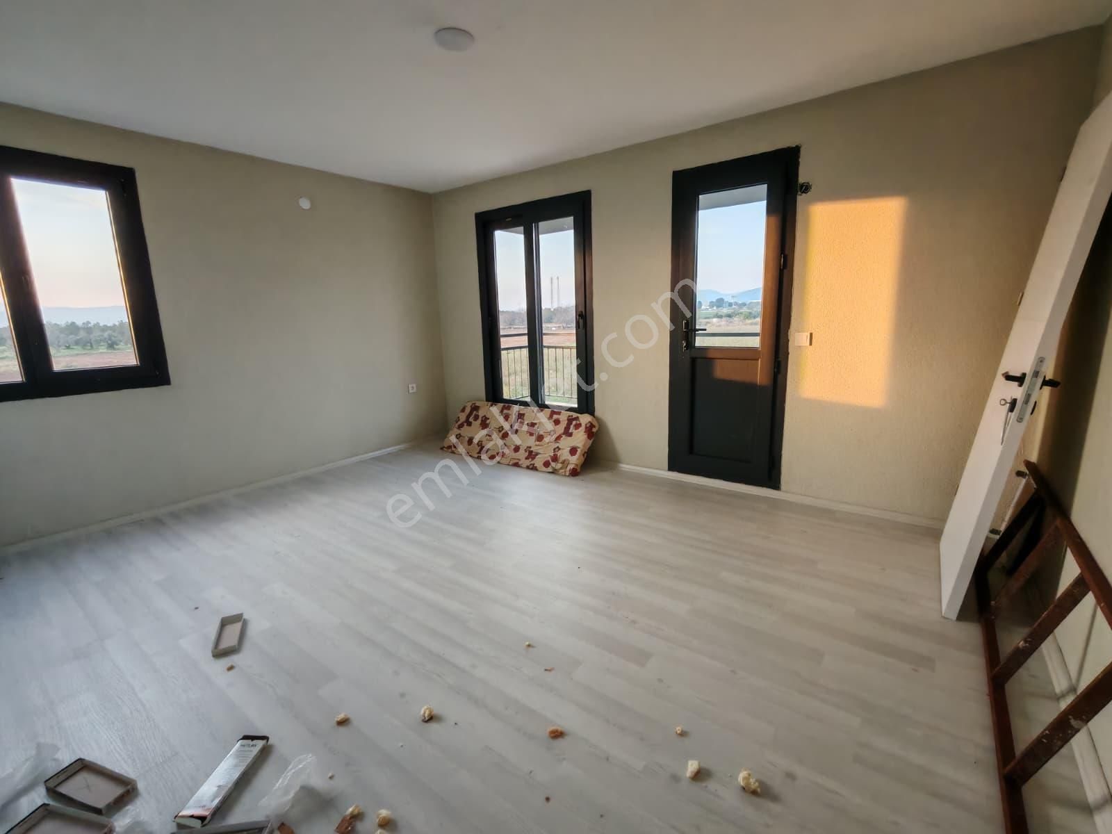 Menemen Hatundere'de Foça Asfaltına Yakın Satılık Müstakil Ev - Görsel 29