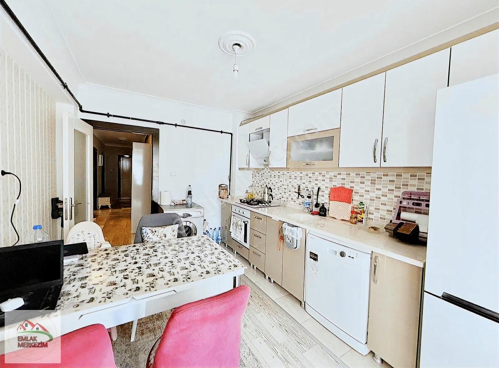 Emlak Merkezim'den B.gazide Caddeye Bir Bina 4.kat 3+1 Full+full - Görsel 5