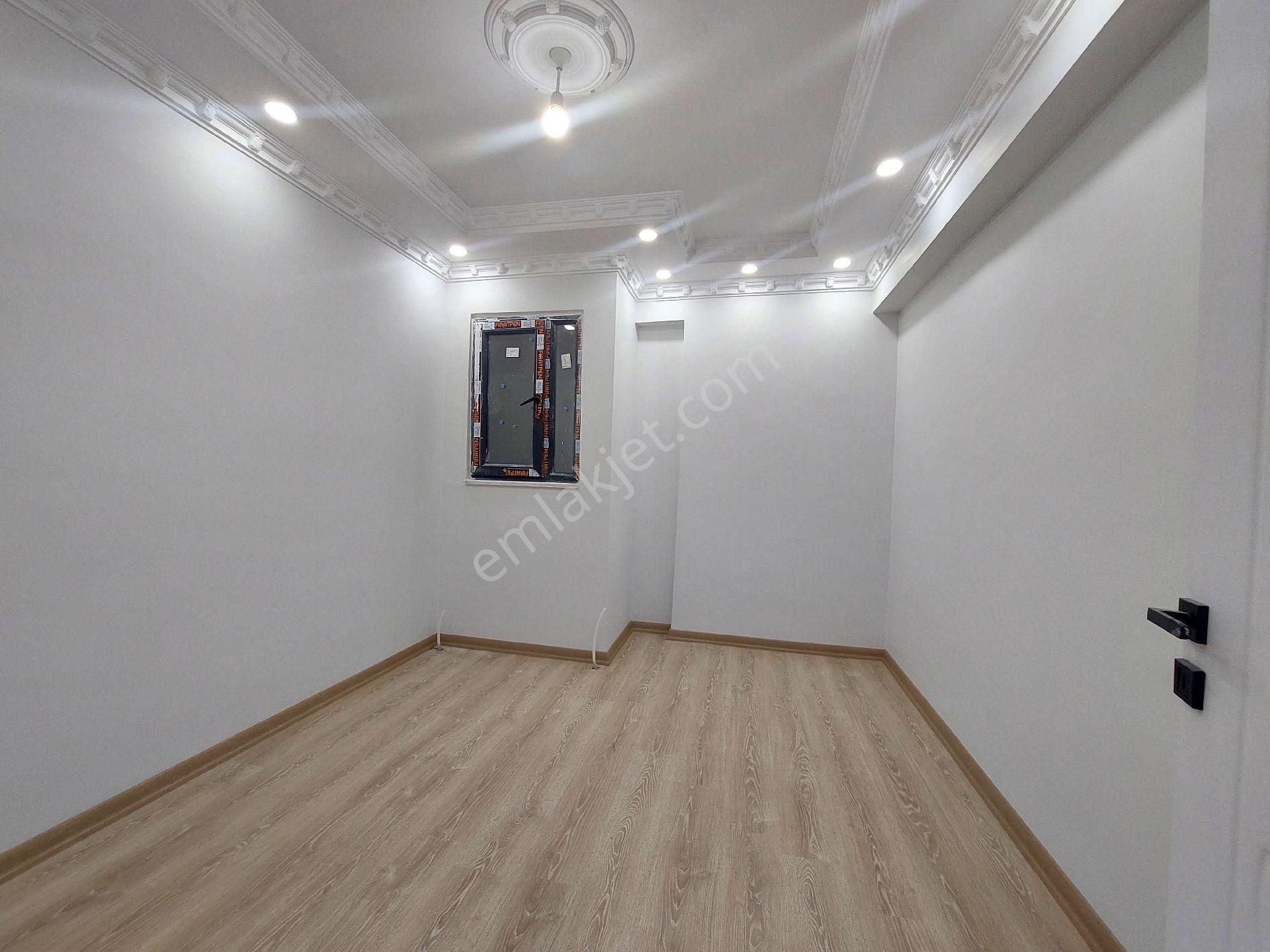 Gaziosmanpaşa Küçükköy Beşyol De Satılık Daire Birinci Kat Balkonlu 2+1 115 M2 - Görsel 10