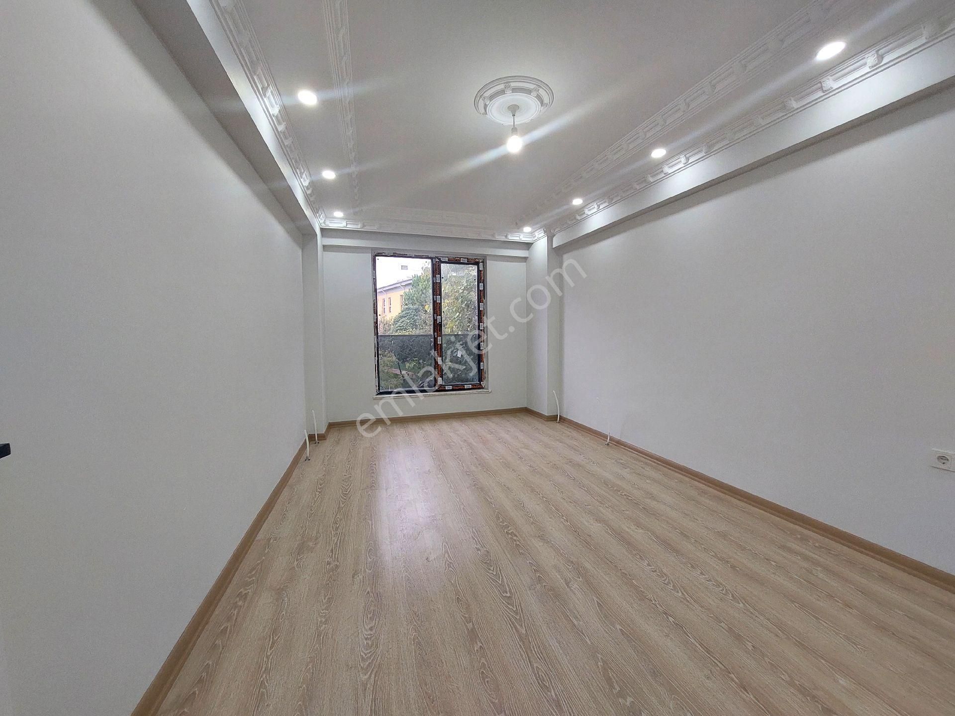 Gaziosmanpaşa Küçükköy Beşyol De Satılık Daire Birinci Kat Balkonlu 2+1 115 M2 - Görsel 7