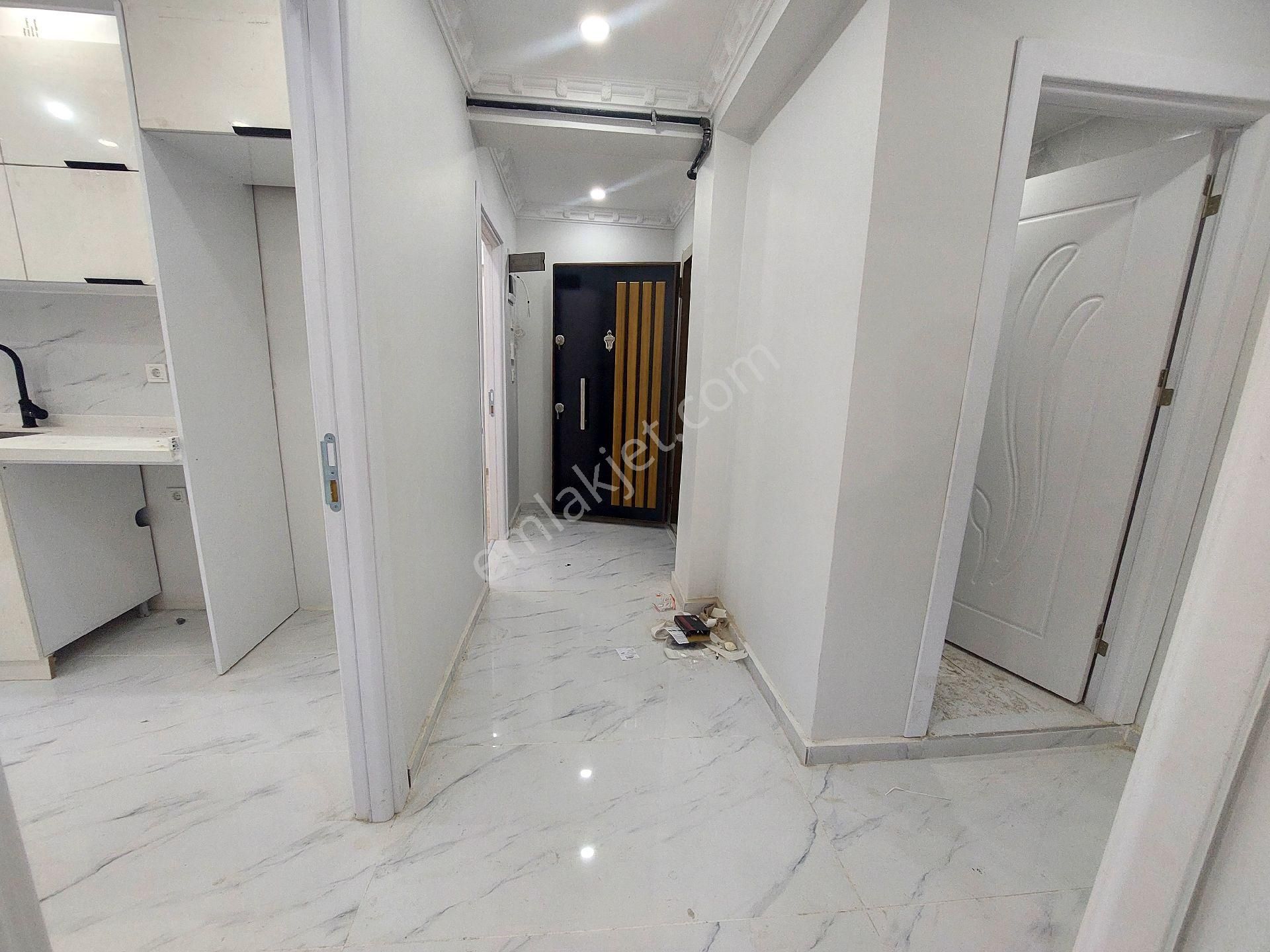 Gaziosmanpaşa Küçükköy Beşyol De Satılık Daire Birinci Kat Balkonlu 2+1 115 M2 - Görsel 13