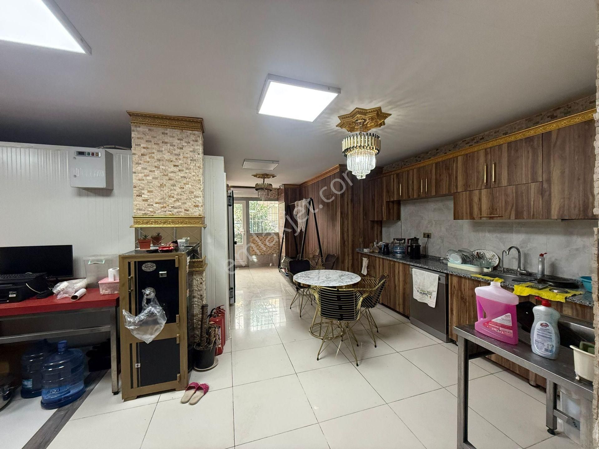 Bal Gayrimenkulden-atatürk Caddesinde 300 M2 Devirli Dükkan - Görsel 8