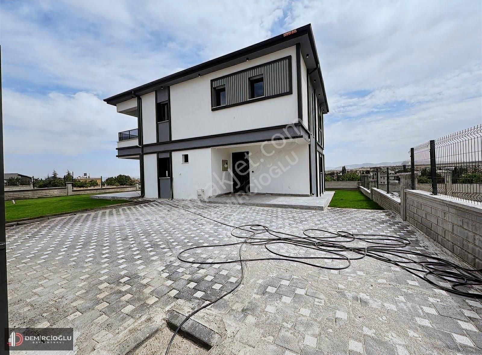 Reşadiye Mah Takasa Açık Villamız Acil Satılık - Görsel 14