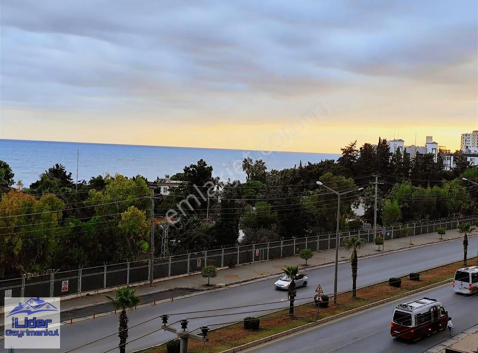 Mezitli Akdeniz Mahallesi Nde Full Deniz Manzaralı Havuzlu 4+1 - Görsel 11