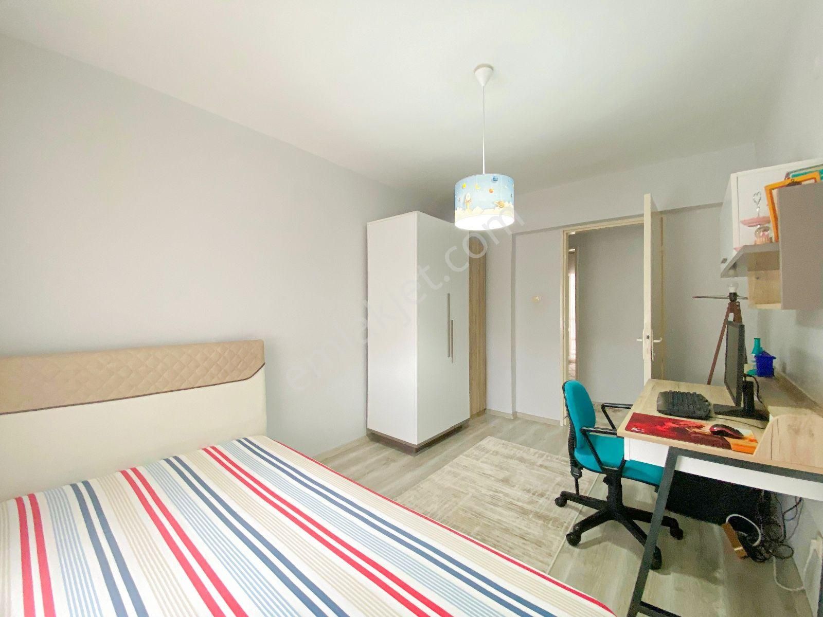 Bayraklı Osmangazi Trt Sitesinde 3+1 Satılık Daire - Görsel 18