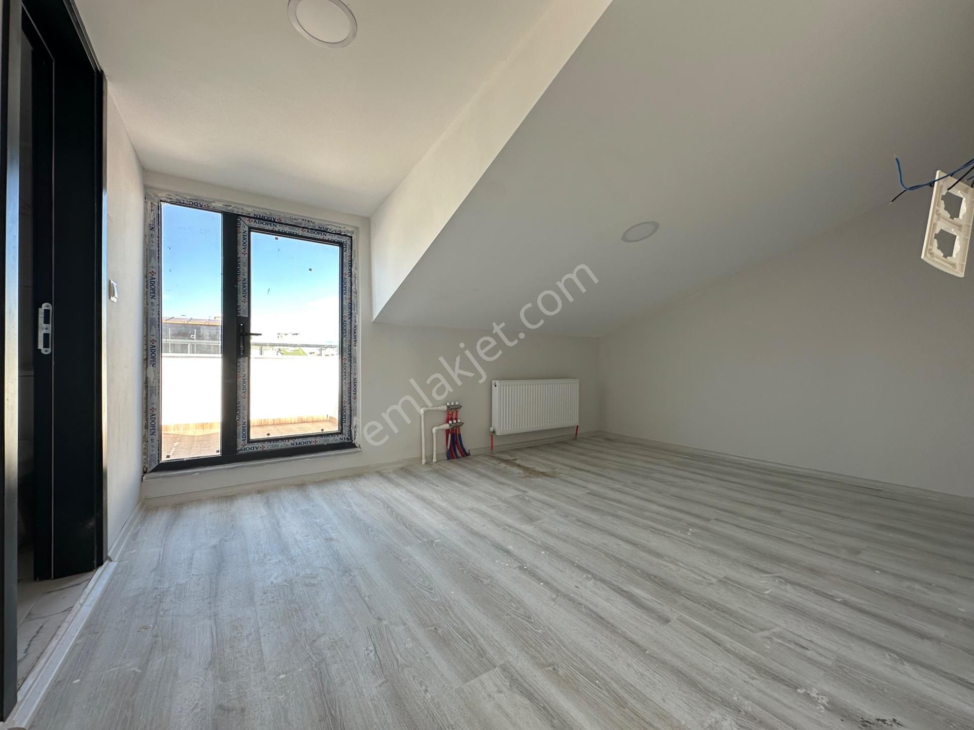 Yenikordon'da Müthiş Fırsat Teras Keyfi Sunan Ayrı Mutfaklı 2+1 - Görsel 21