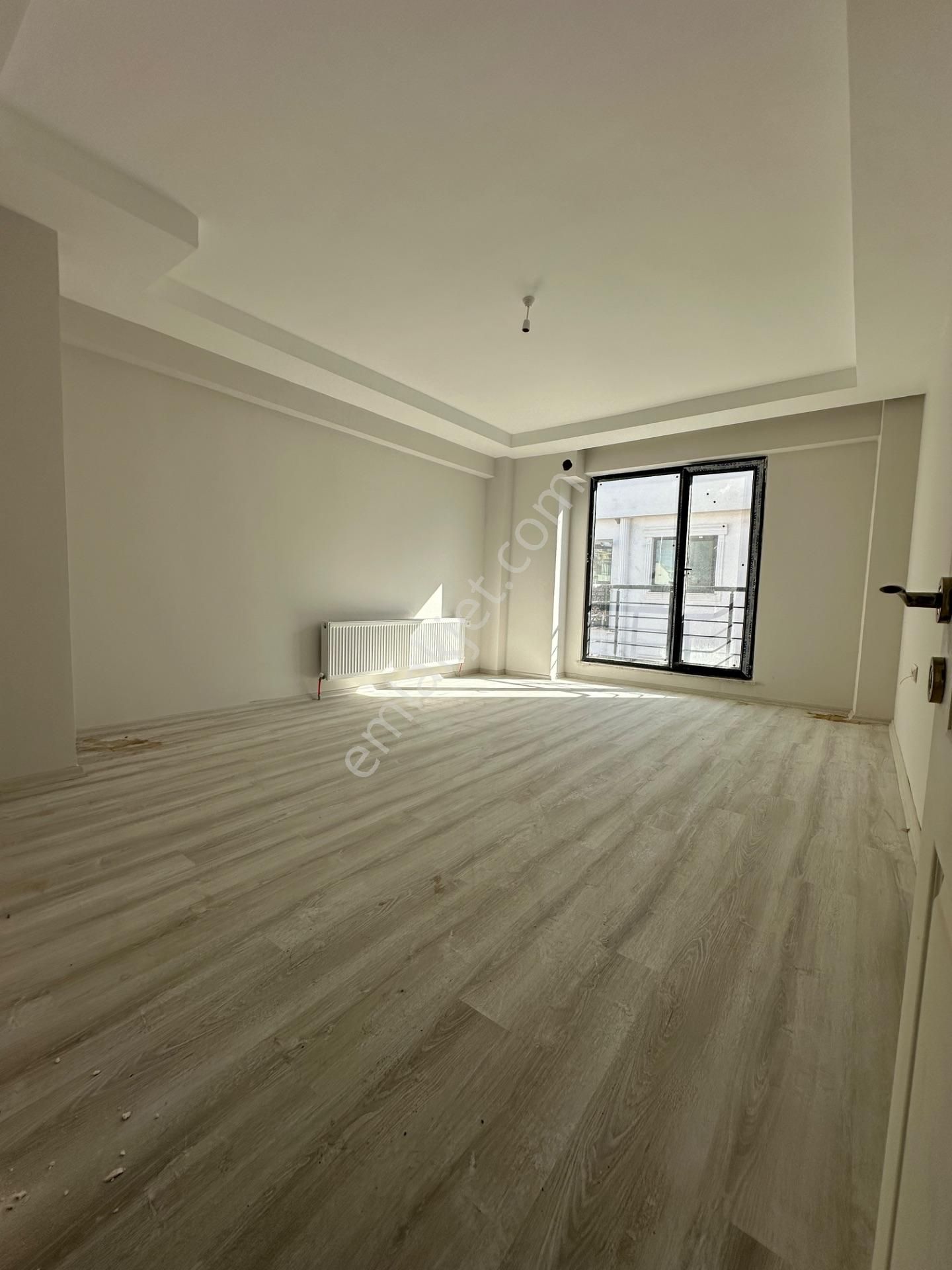 Yenikordon'da Müthiş Fırsat Teras Keyfi Sunan Ayrı Mutfaklı 2+1 - Görsel 3