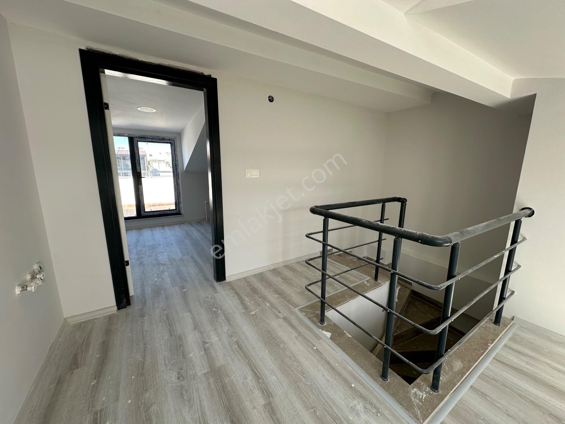 Yenikordon'da Müthiş Fırsat Teras Keyfi Sunan Ayrı Mutfaklı 2+1 - Görsel 29