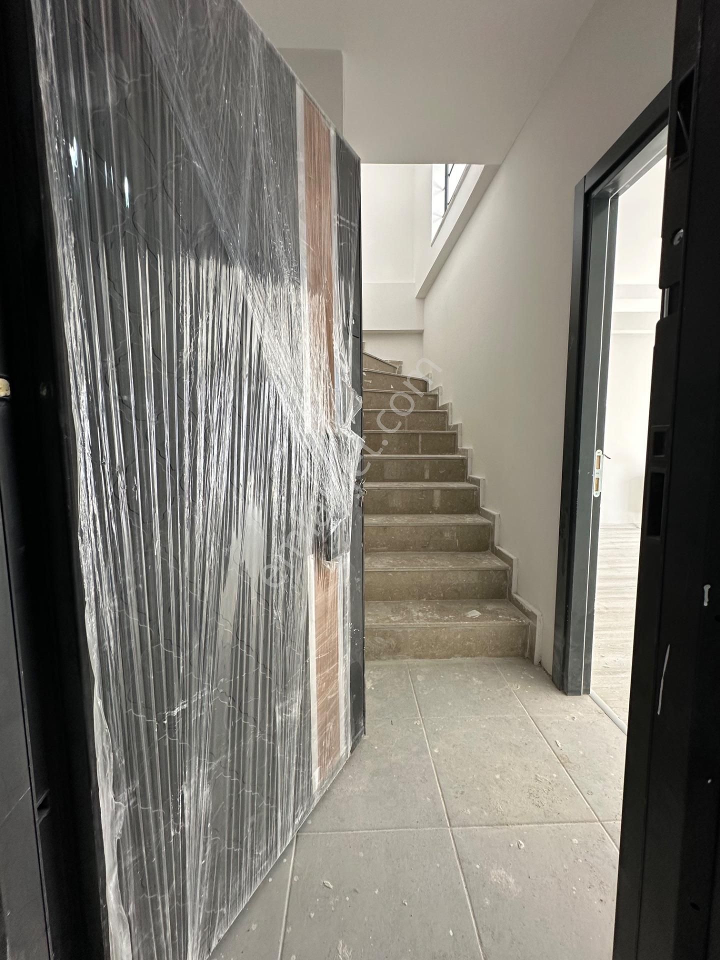 Yenikordon'da Müthiş Fırsat Teras Keyfi Sunan Ayrı Mutfaklı 2+1 - Görsel 31