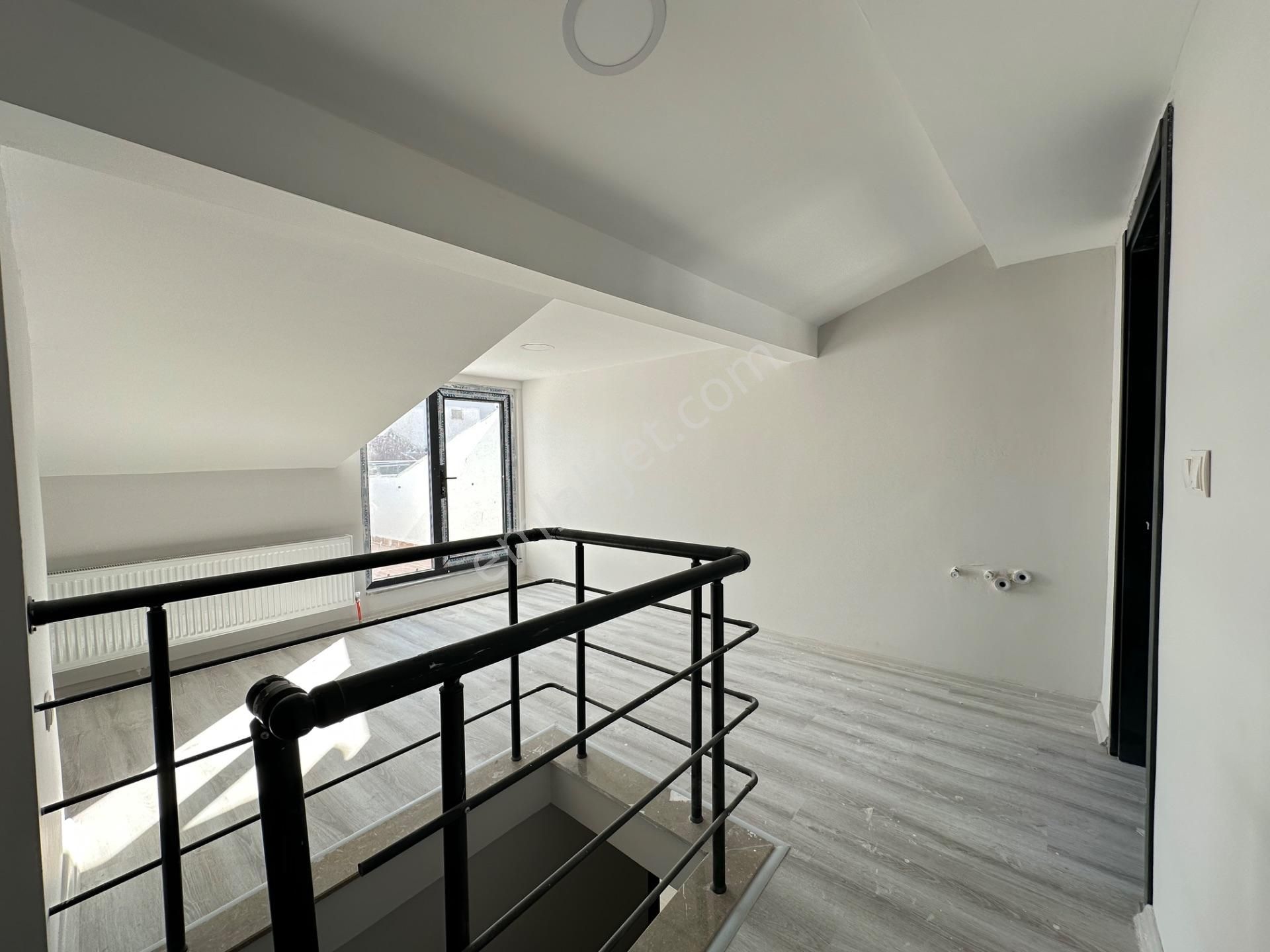 Yenikordon'da Müthiş Fırsat Teras Keyfi Sunan Ayrı Mutfaklı 2+1 - Görsel 19