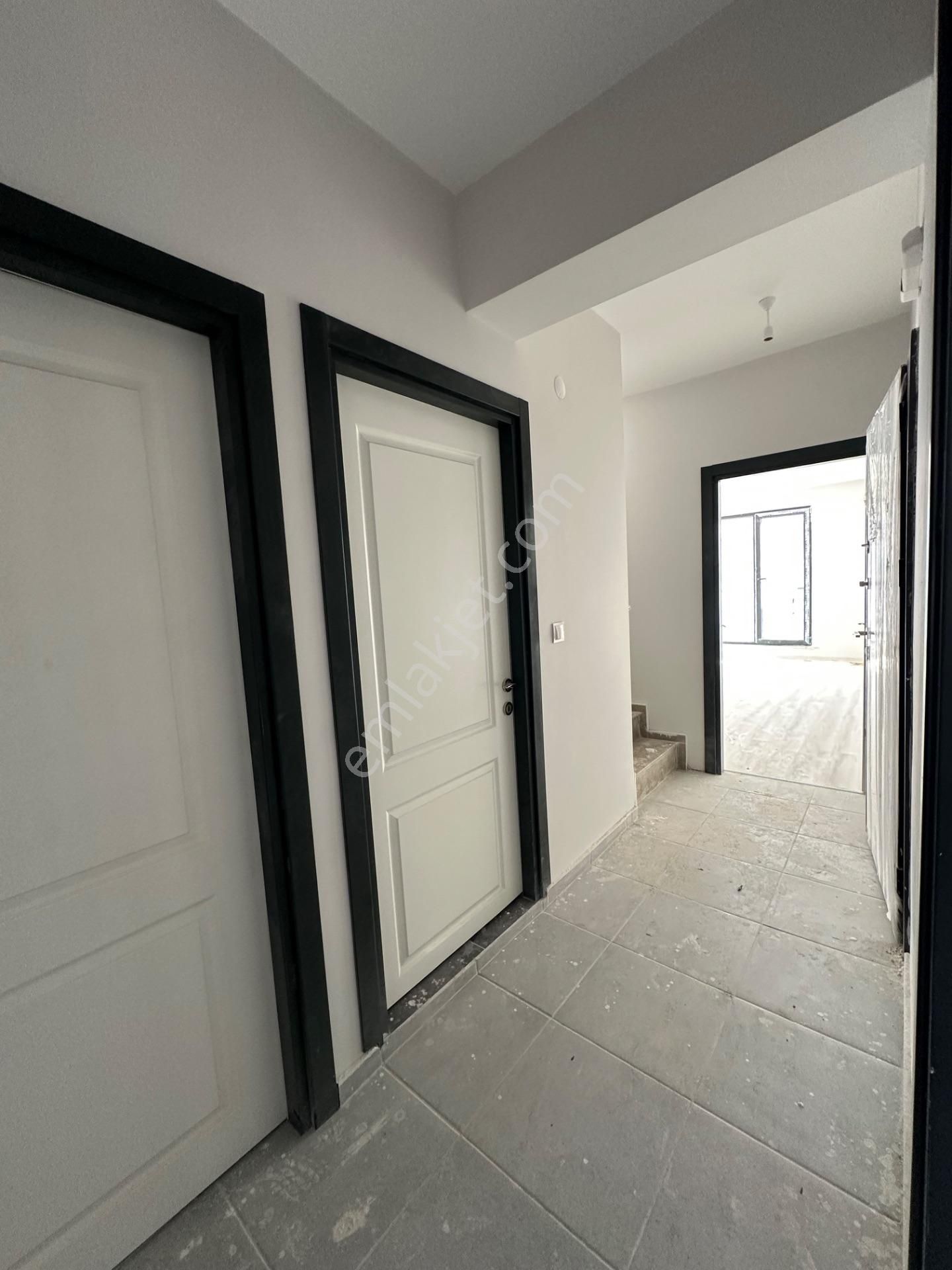 Yenikordon'da Müthiş Fırsat Teras Keyfi Sunan Ayrı Mutfaklı 2+1 - Görsel 14