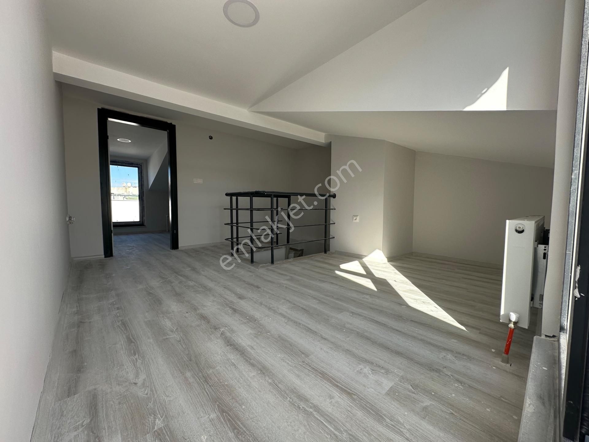 Yenikordon'da Müthiş Fırsat Teras Keyfi Sunan Ayrı Mutfaklı 2+1 - Görsel 27