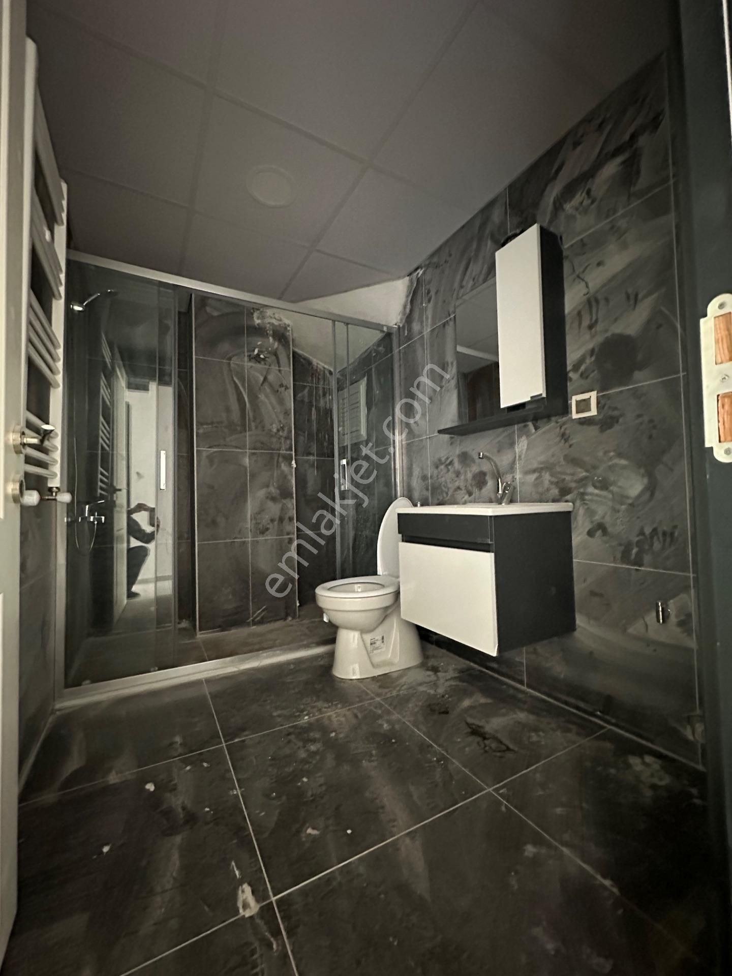 Yenikordon'da Müthiş Fırsat Teras Keyfi Sunan Ayrı Mutfaklı 2+1 - Görsel 10