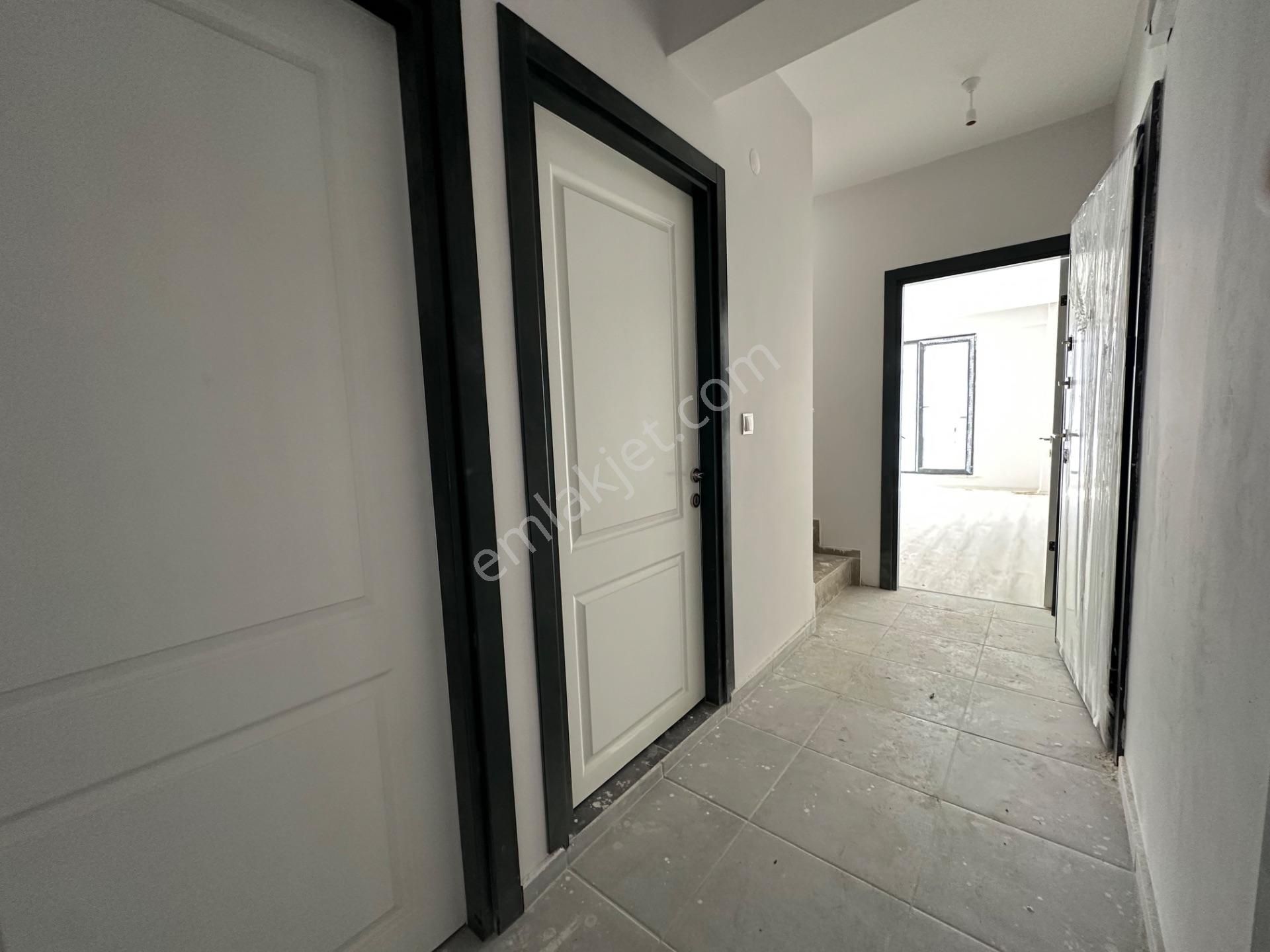 Yenikordon'da Müthiş Fırsat Teras Keyfi Sunan Ayrı Mutfaklı 2+1 - Görsel 15