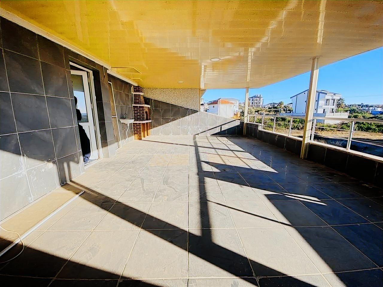 Didimde Satılık 3+1 Özel Havuzlu Çok Geniş Teras Ön Cephe Villa - Görsel 16