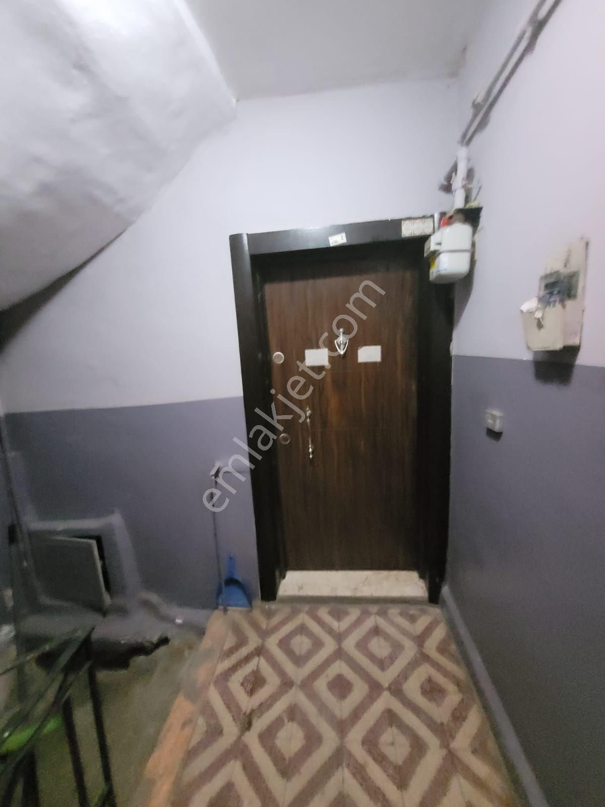 Fatih Kocamustafapaşa Sümbülefendi Perşembe Pazarı Belgratkapı Yolunda Kiracılı Bahçekatı - Görsel 11