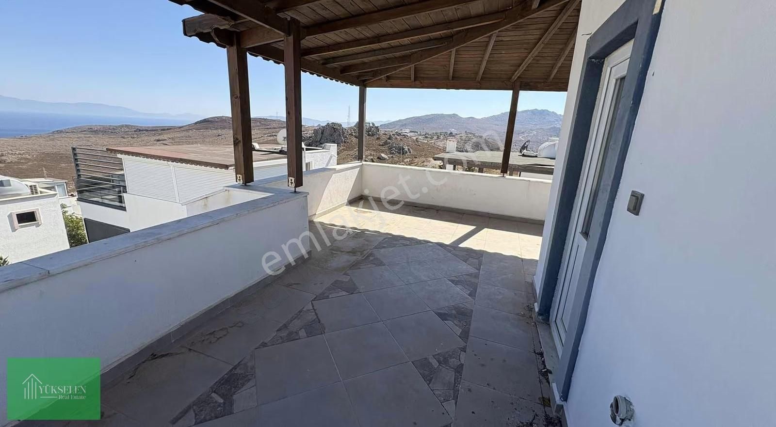 Tam Müstakil Yahşi Bölgesinde Deniz Manzralı Satılık Villa - Görsel 2