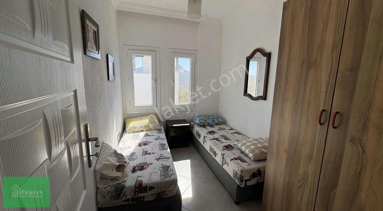 Tam Müstakil Yahşi Bölgesinde Deniz Manzralı Satılık Villa - Görsel 16