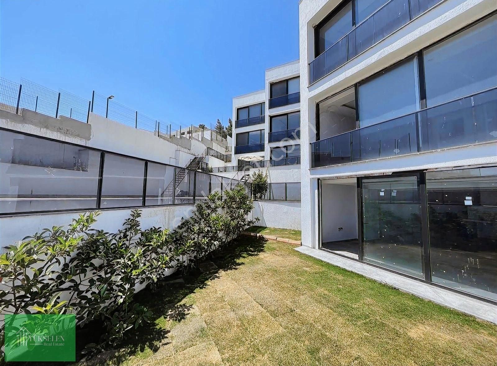 Yahşı'de Deniz Manzaralı Sıfır Bahçe Dubleksi Villa - Görsel 33