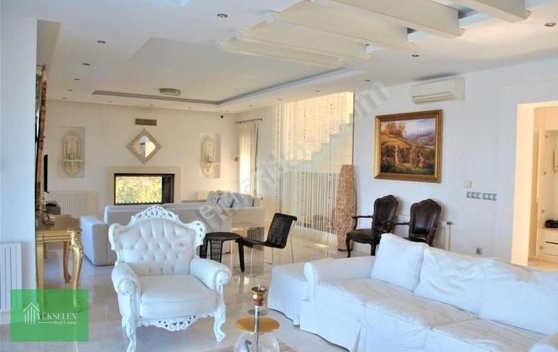 1700m2 Arsa İçerisinde Özel Havuzlu Tam Müstakil Villa - Görsel 2