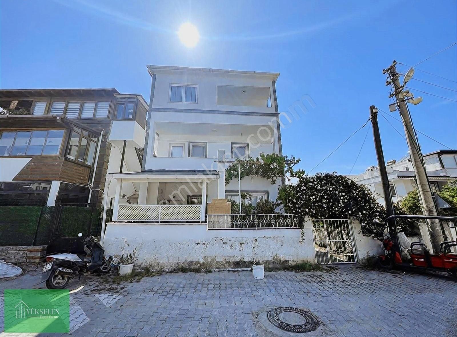 Turgutreis Akçaalan 4+1 Tripleks