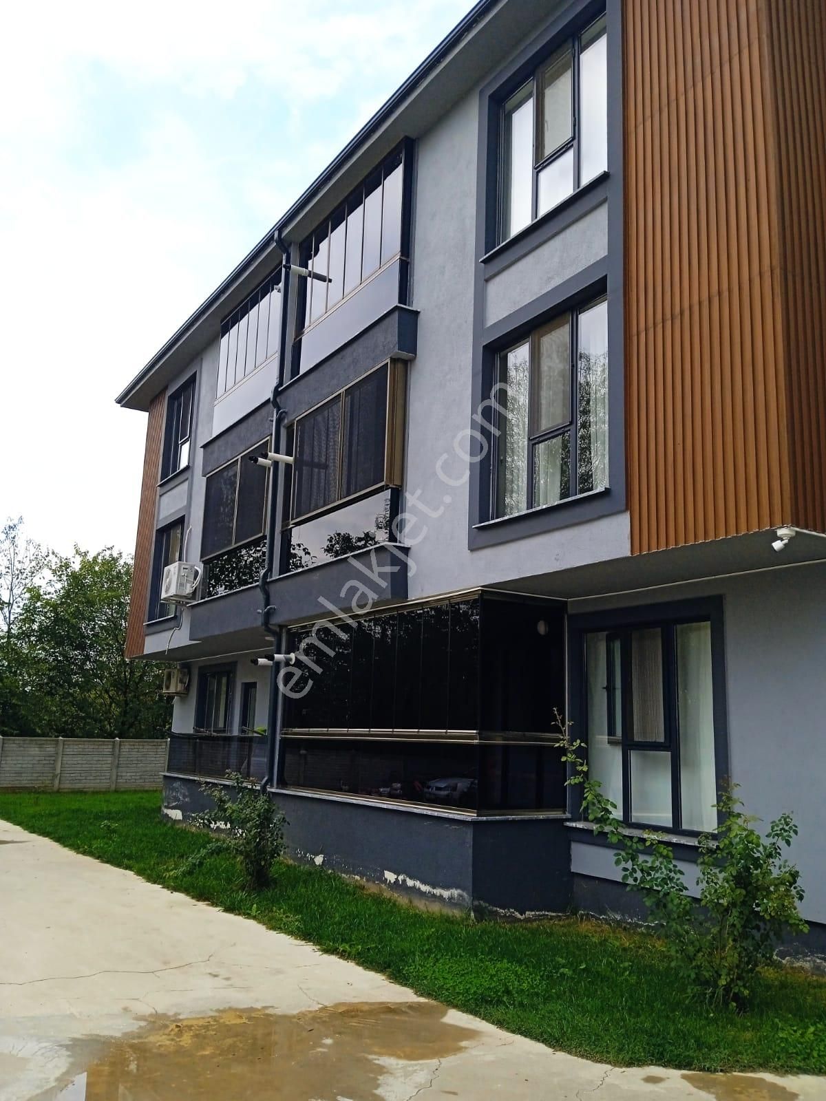 Eşyalı-20.000 Kiracılı-ayrı Mutfaklı 2+1 - Görsel 3