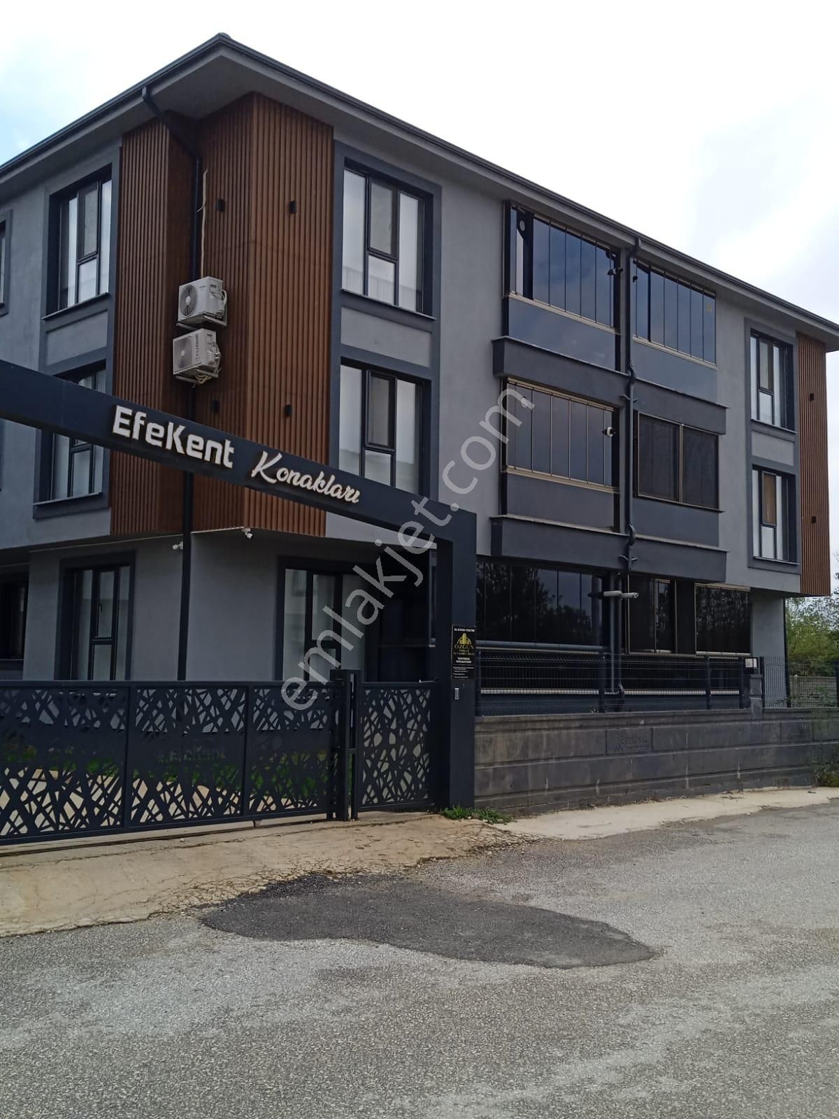 Eşyalı-20.000 Kiracılı-ayrı Mutfaklı 2+1