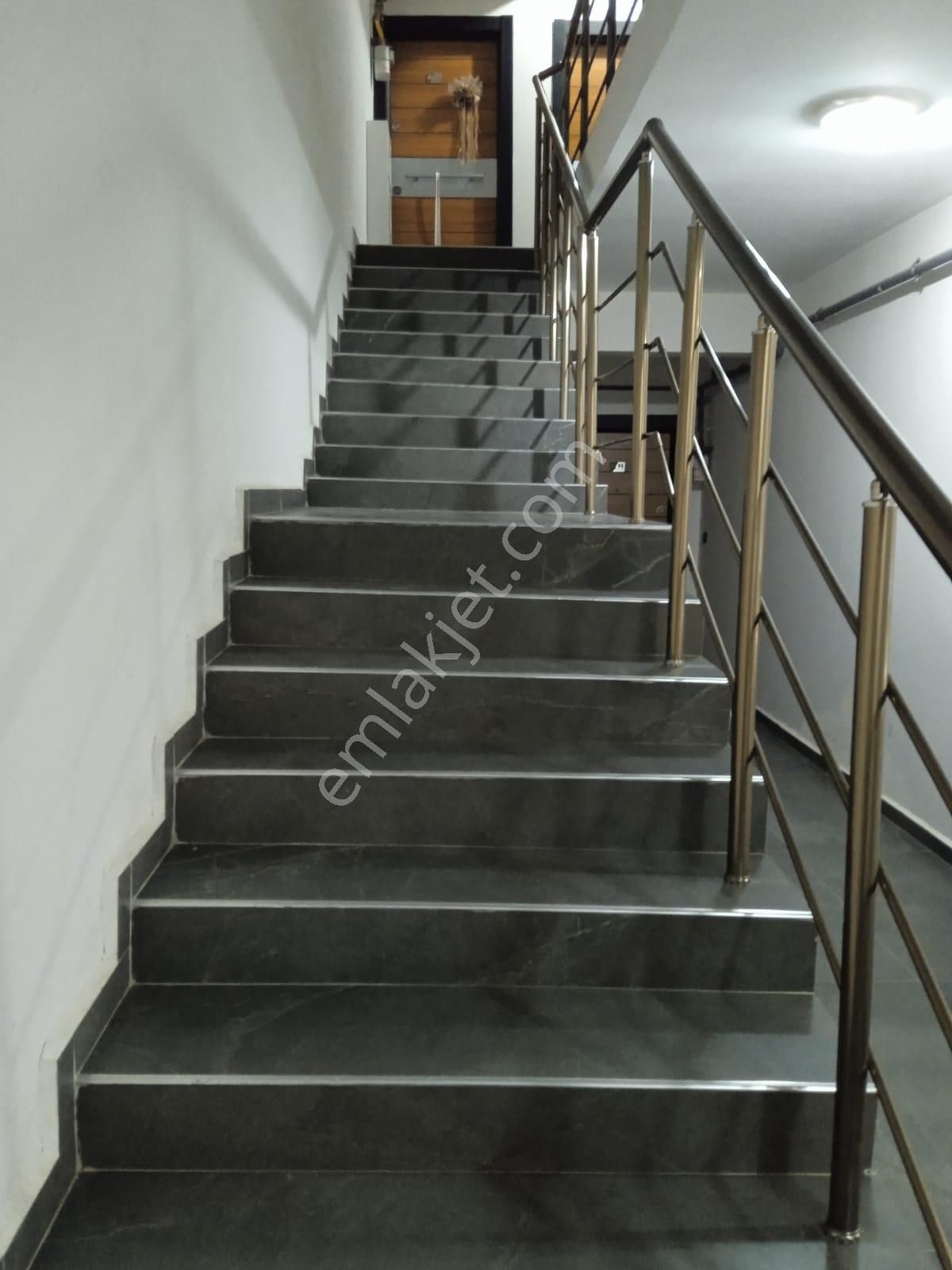 Eşyalı-20.000 Kiracılı-ayrı Mutfaklı 2+1 - Görsel 8