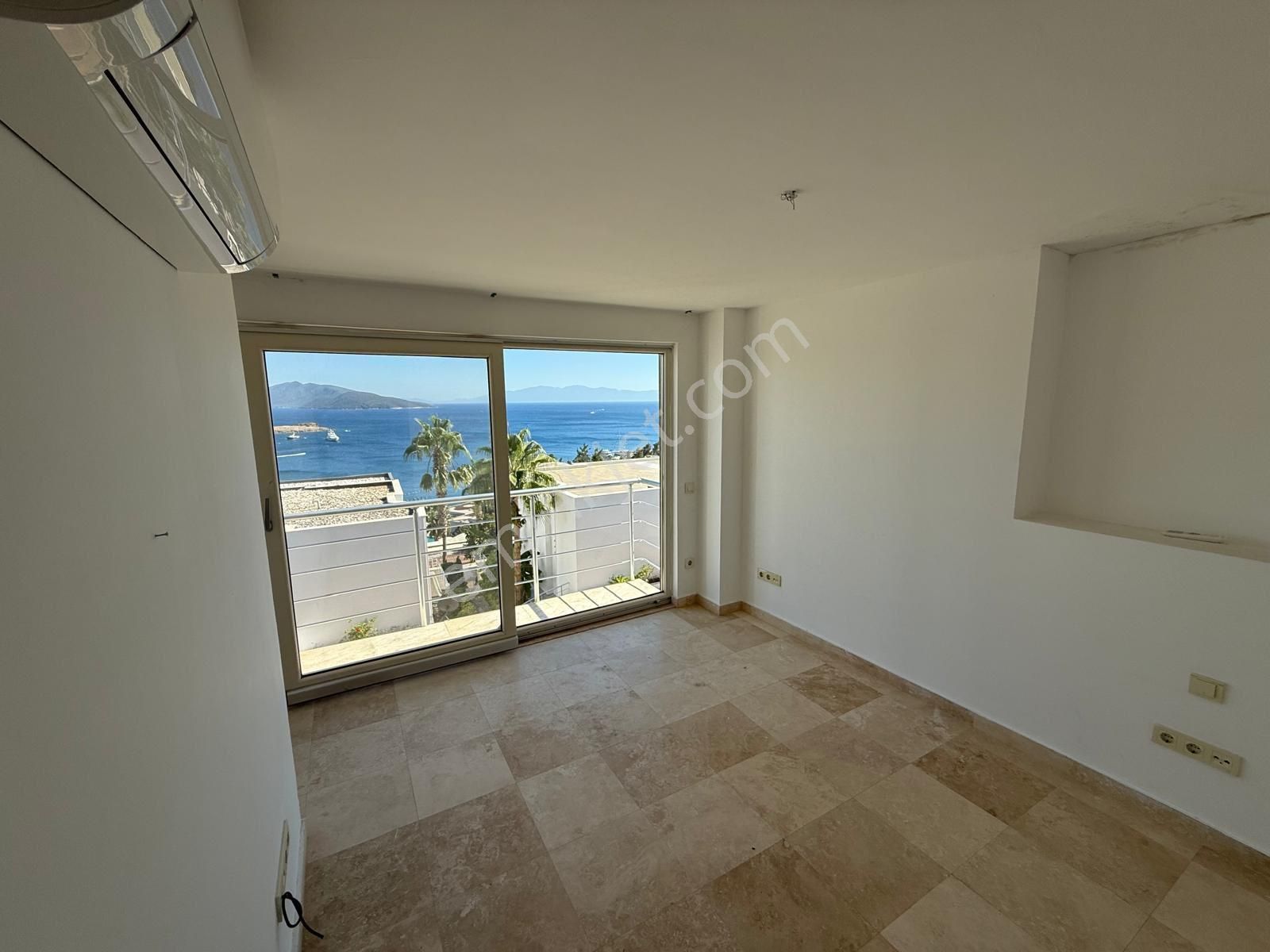 Bitez Asarlıkta Özel Plajlı Elit Sitede Full Manzaralı Daire - Görsel 27