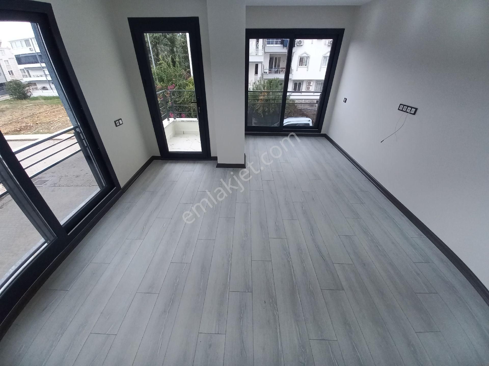 Didim Efeler Mah Merkezi Konumda Satılık 1+1 Ara Kat Daire - Görsel 3