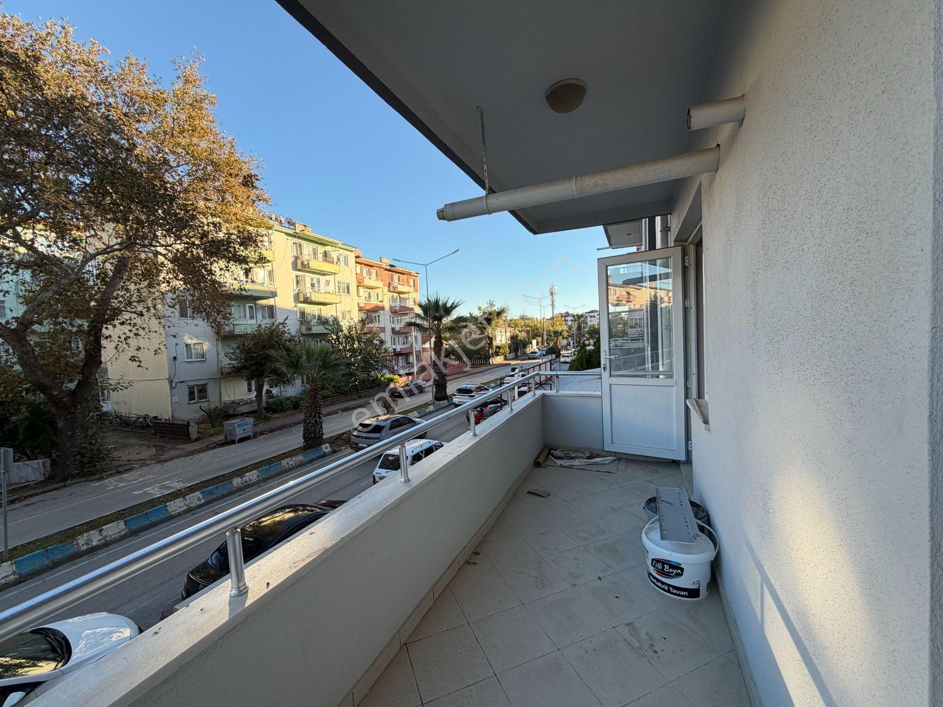 Merkezi Konumda Ferah 3+1 Kiralık Daire - Görsel 12