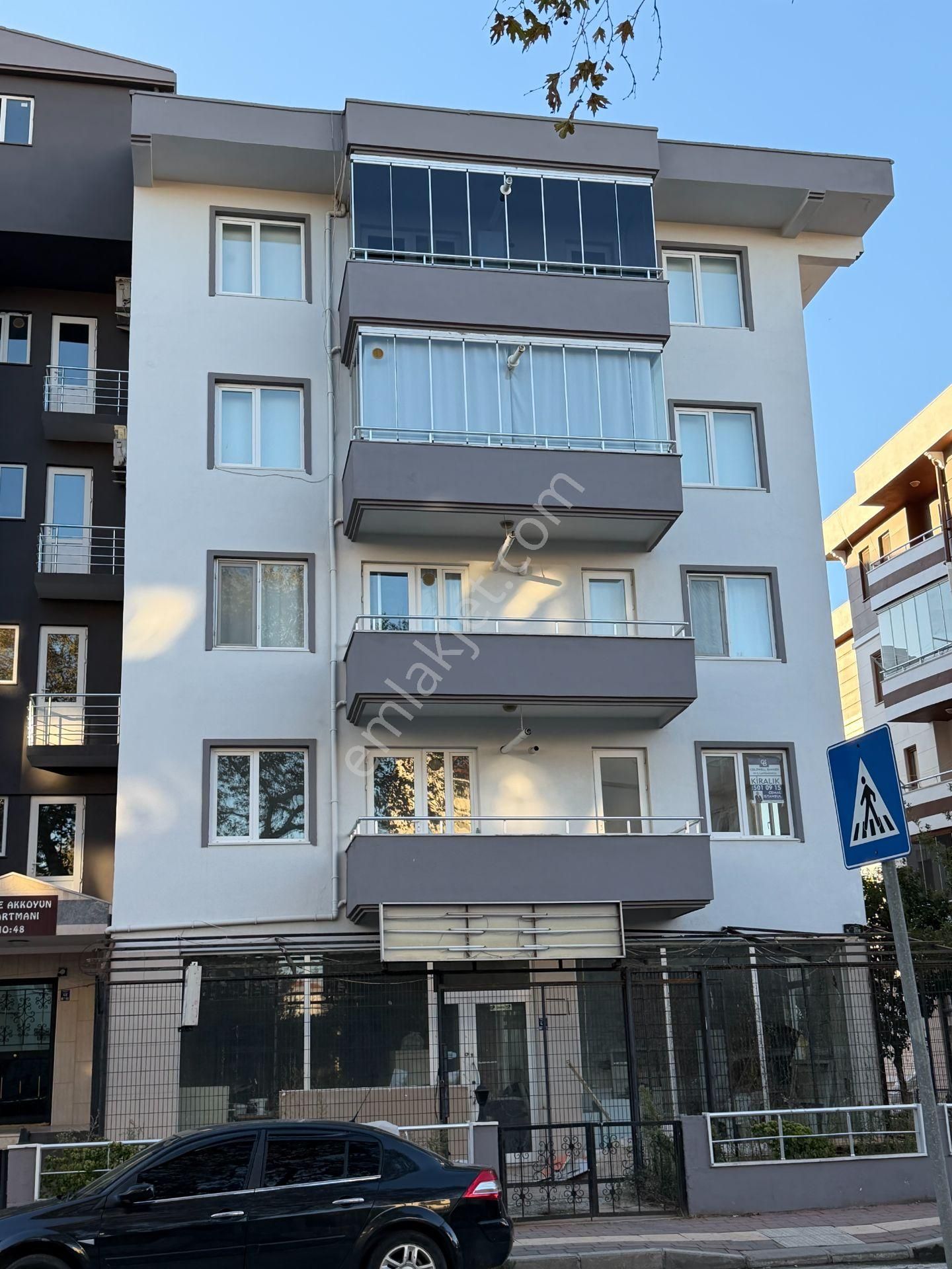 Merkezi Konumda Ferah 3+1 Kiralık Daire - Görsel 2