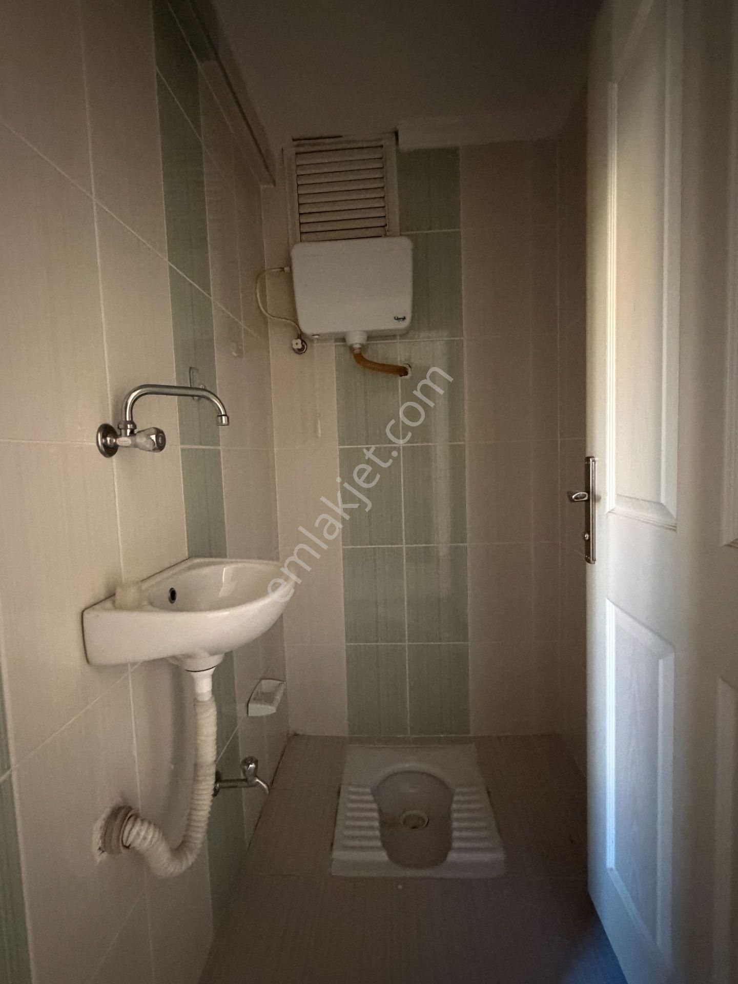 Merkezi Konumda Ferah 3+1 Kiralık Daire - Görsel 24